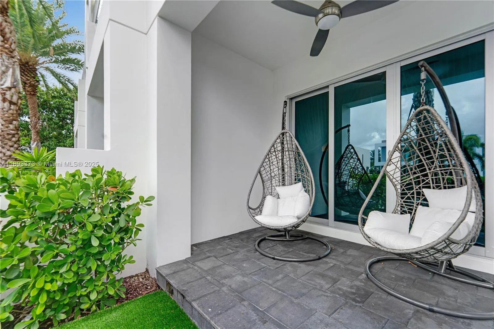 259 Shore Ct, Lauderdale By The Sea, Florida 33308, Lauderdale By The Sea, Florida 33308, 4 Bedrooms Bedrooms, ,4 BathroomsBathrooms,Residential,For Sale,259 Shore Ct, Lauderdale By The Sea, Florida 33308,A11893373