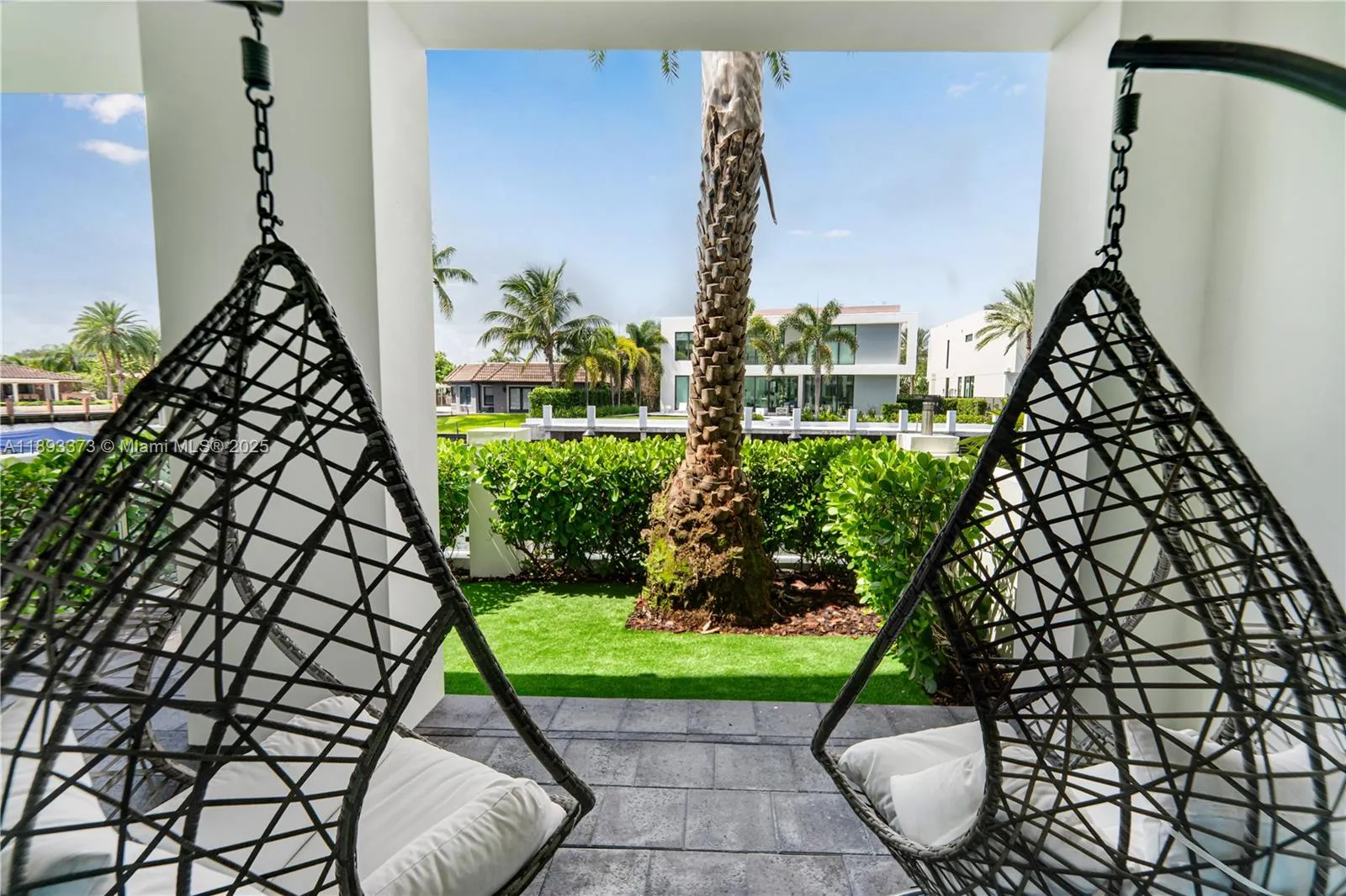259 Shore Ct, Lauderdale By The Sea, Florida 33308, Lauderdale By The Sea, Florida 33308, 4 Bedrooms Bedrooms, ,4 BathroomsBathrooms,Residential,For Sale,259 Shore Ct, Lauderdale By The Sea, Florida 33308,A11893373