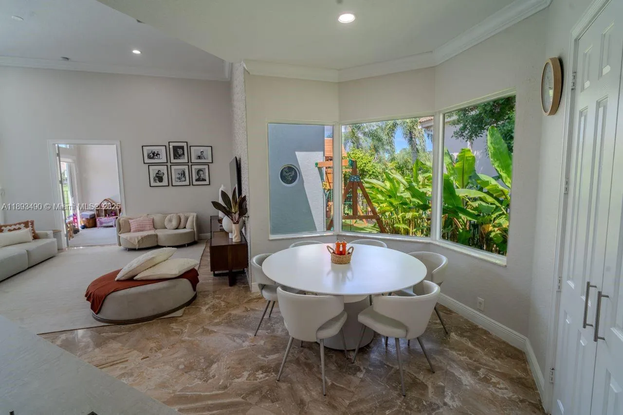 2493 Poinciana Dr, Weston, Florida 33327, Weston, Florida 33327, 4 Bedrooms Bedrooms, ,4 BathroomsBathrooms,Residential Lease,For Rent,2493 Poinciana Dr, Weston, Florida 33327,A11893490