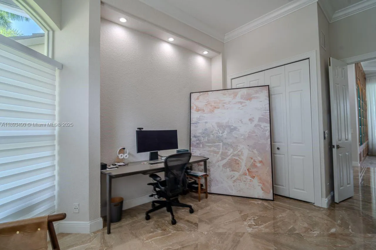 2493 Poinciana Dr, Weston, Florida 33327, Weston, Florida 33327, 4 Bedrooms Bedrooms, ,4 BathroomsBathrooms,Residential Lease,For Rent,2493 Poinciana Dr, Weston, Florida 33327,A11893490