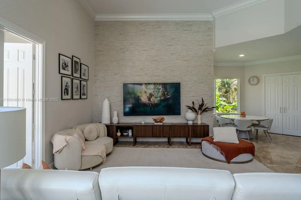 2493 Poinciana Dr, Weston, Florida 33327, Weston, Florida 33327, 4 Bedrooms Bedrooms, ,4 BathroomsBathrooms,Residential Lease,For Rent,2493 Poinciana Dr, Weston, Florida 33327,A11893490