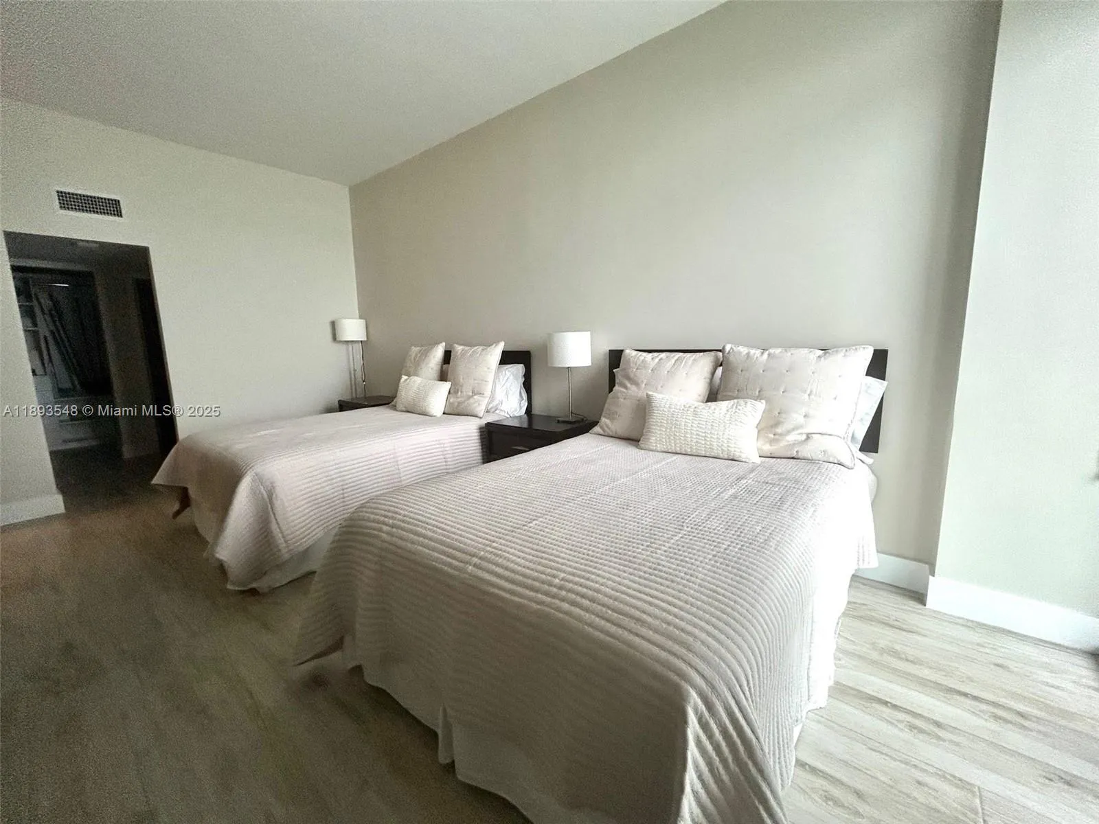 100 Bayview Dr Ph08, Sunny Isles Beach, Florida 33, Sunny Isles Beach, Florida 33160, 2 Bedrooms Bedrooms, ,2 BathroomsBathrooms,Residential Lease,For Rent,100 Bayview Dr Ph08, Sunny Isles Beach, Florida 33,A11893548