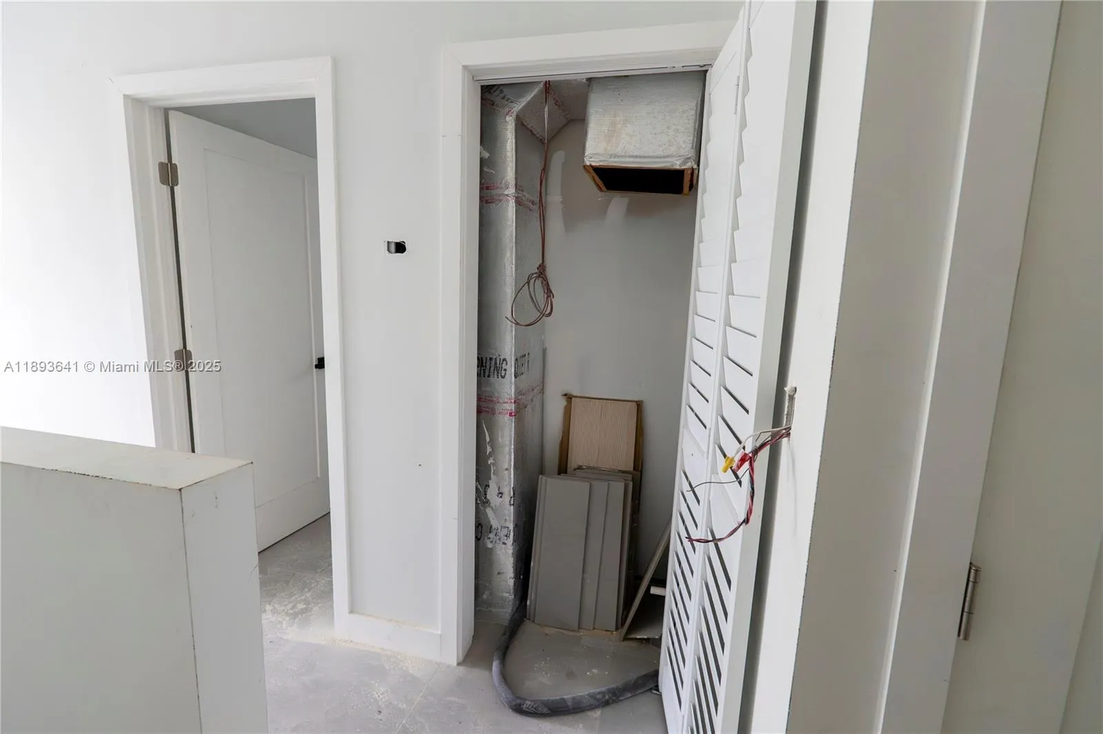 10290 Sw 174th Ter, Miami, Florida 33157, Miami, Florida 33157, ,Residential Income,For Sale,10290 Sw 174th Ter, Miami, Florida 33157,A11893641