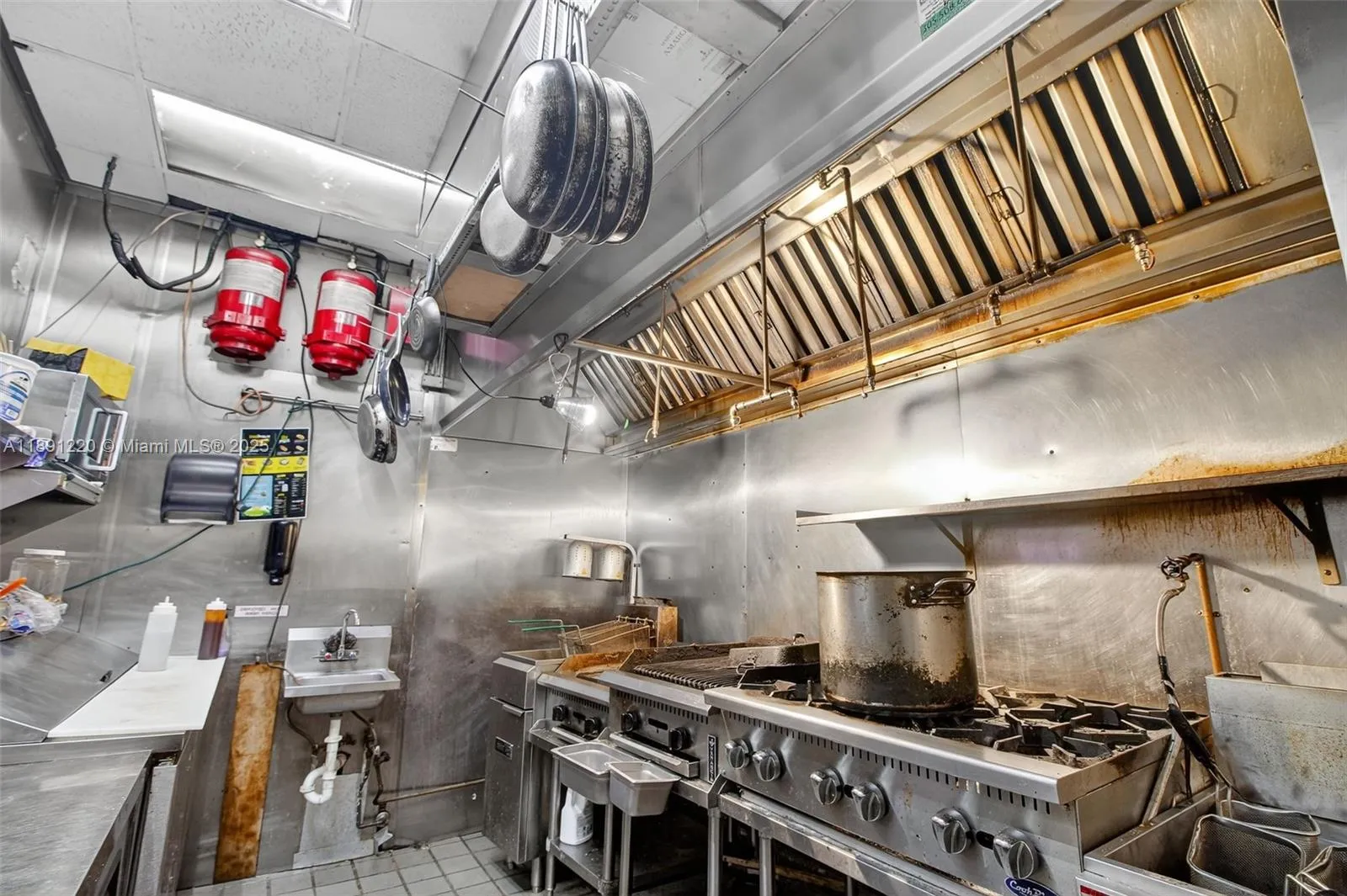 Turnkey Restaurant For Sale In Miami Beach, Miami, Miami Beach, Florida 33141, ,Business Opportunity,For Sale,Turnkey Restaurant For Sale In Miami Beach, Miami ,A11891220