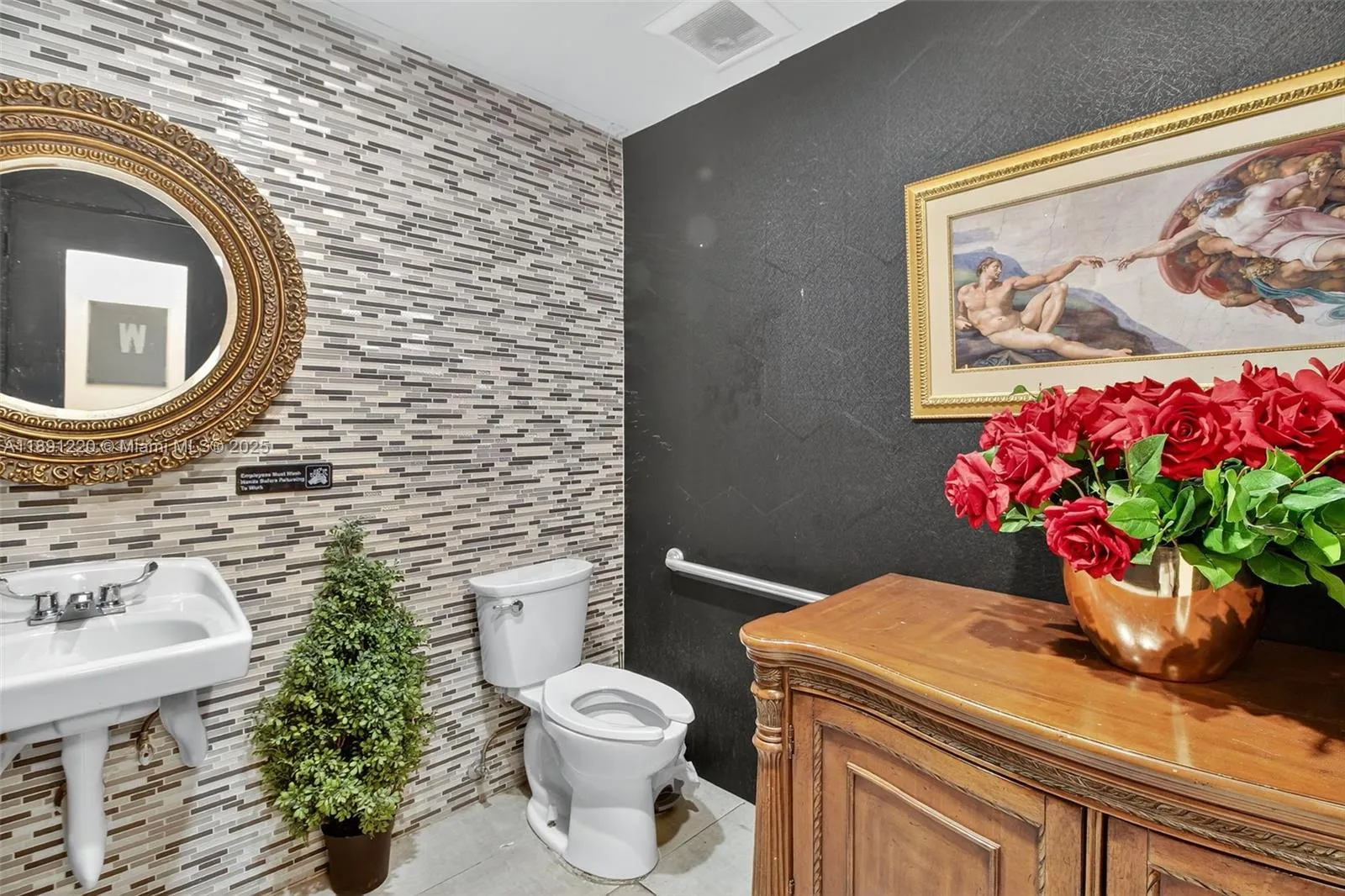 Turnkey Restaurant For Sale In Miami Beach, Miami, Miami Beach, Florida 33141, ,Business Opportunity,For Sale,Turnkey Restaurant For Sale In Miami Beach, Miami ,A11891220