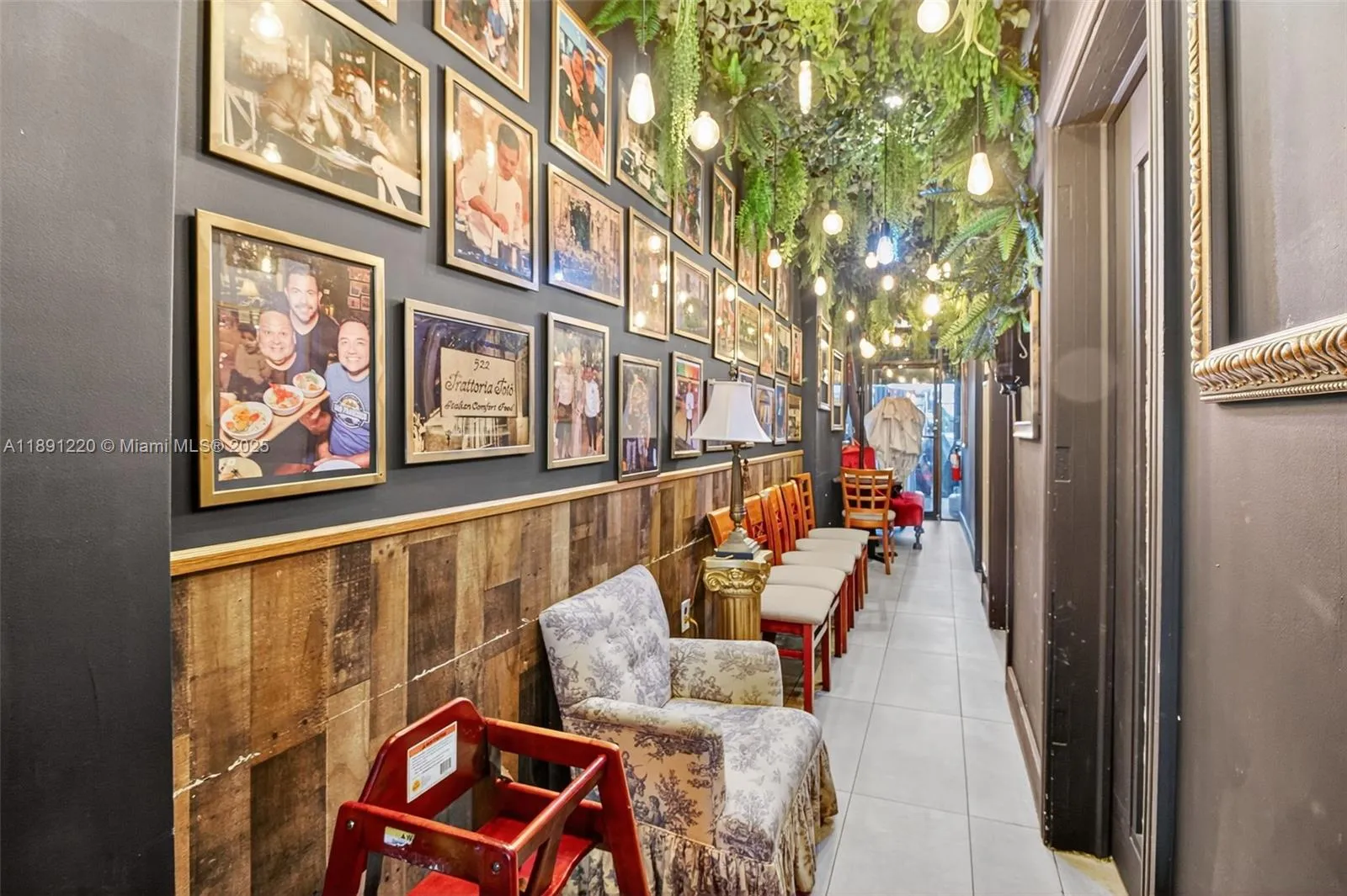 Turnkey Restaurant For Sale In Miami Beach, Miami, Miami Beach, Florida 33141, ,Business Opportunity,For Sale,Turnkey Restaurant For Sale In Miami Beach, Miami ,A11891220