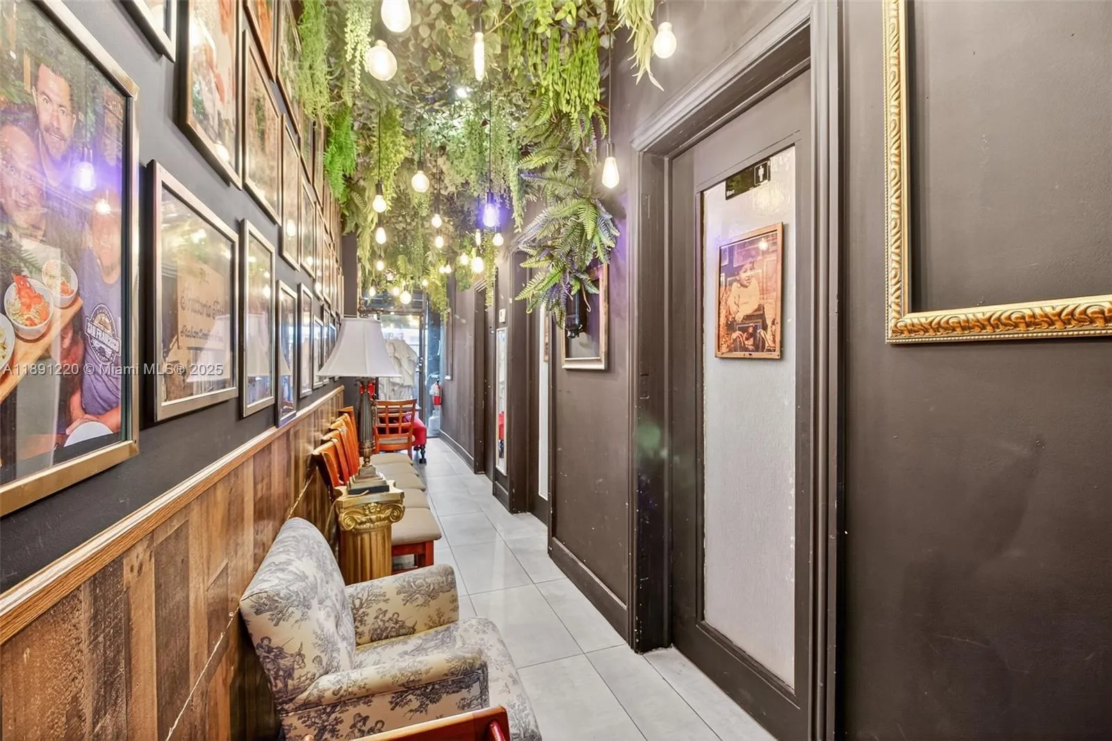 Turnkey Restaurant For Sale In Miami Beach, Miami, Miami Beach, Florida 33141, ,Business Opportunity,For Sale,Turnkey Restaurant For Sale In Miami Beach, Miami ,A11891220