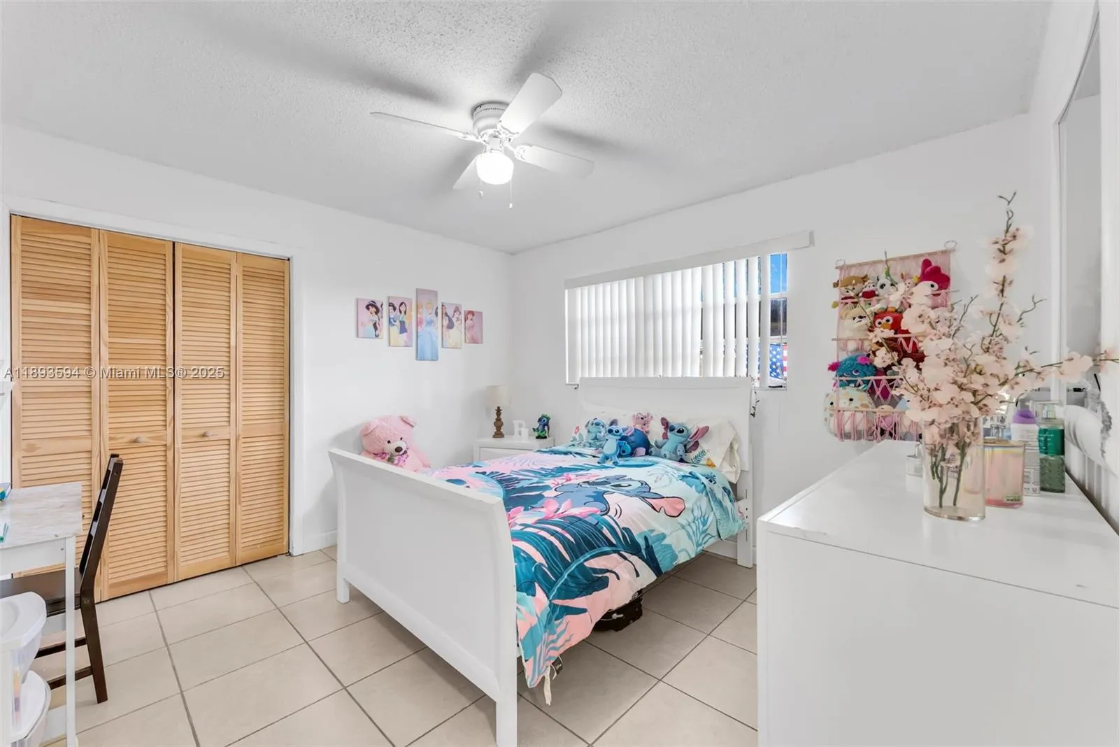 8820 Sw 27th St, Miami, Florida 33165, Miami, Florida 33165, ,Residential Income,For Sale,8820 Sw 27th St, Miami, Florida 33165,A11893594