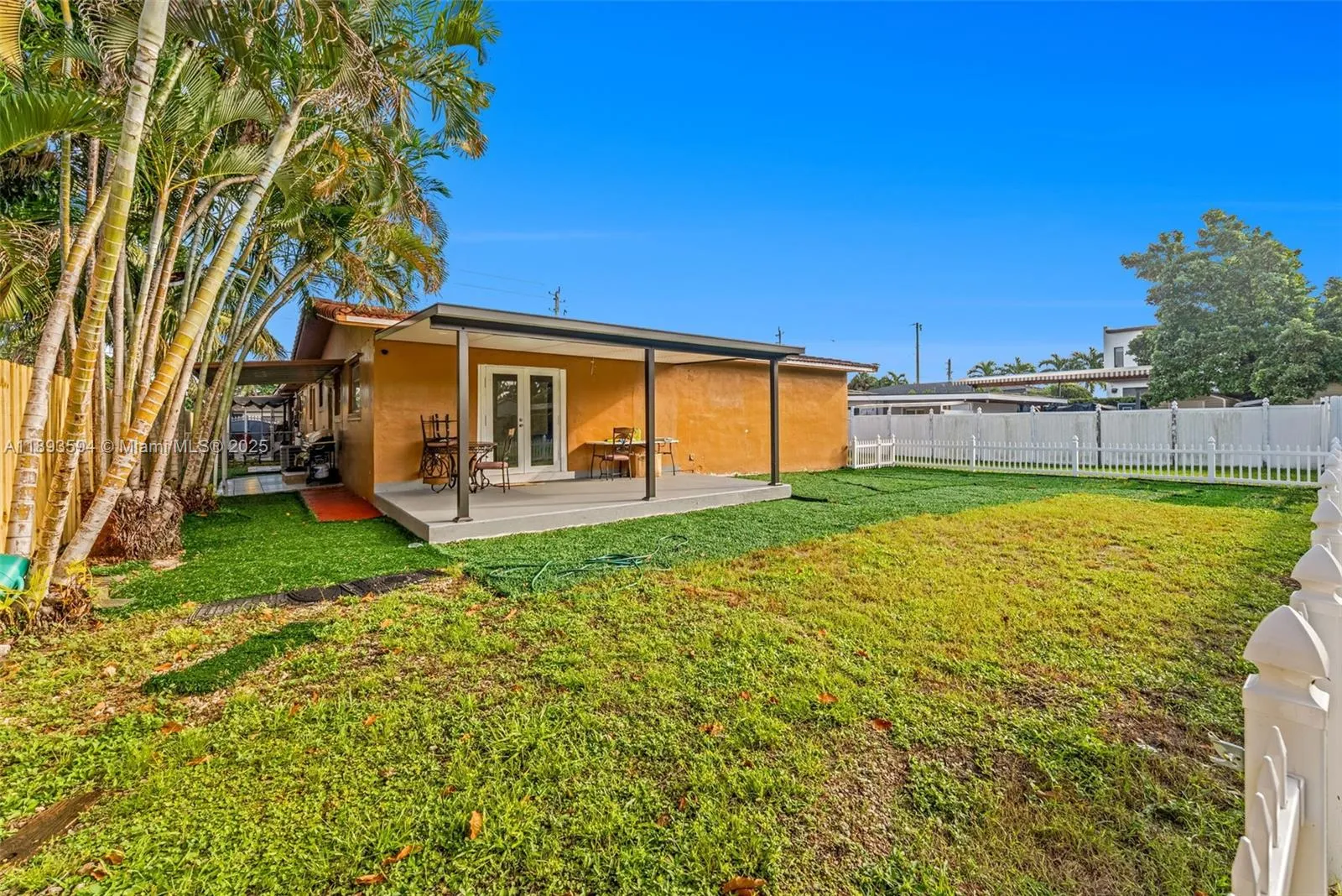 8820 Sw 27th St, Miami, Florida 33165, Miami, Florida 33165, ,Residential Income,For Sale,8820 Sw 27th St, Miami, Florida 33165,A11893594