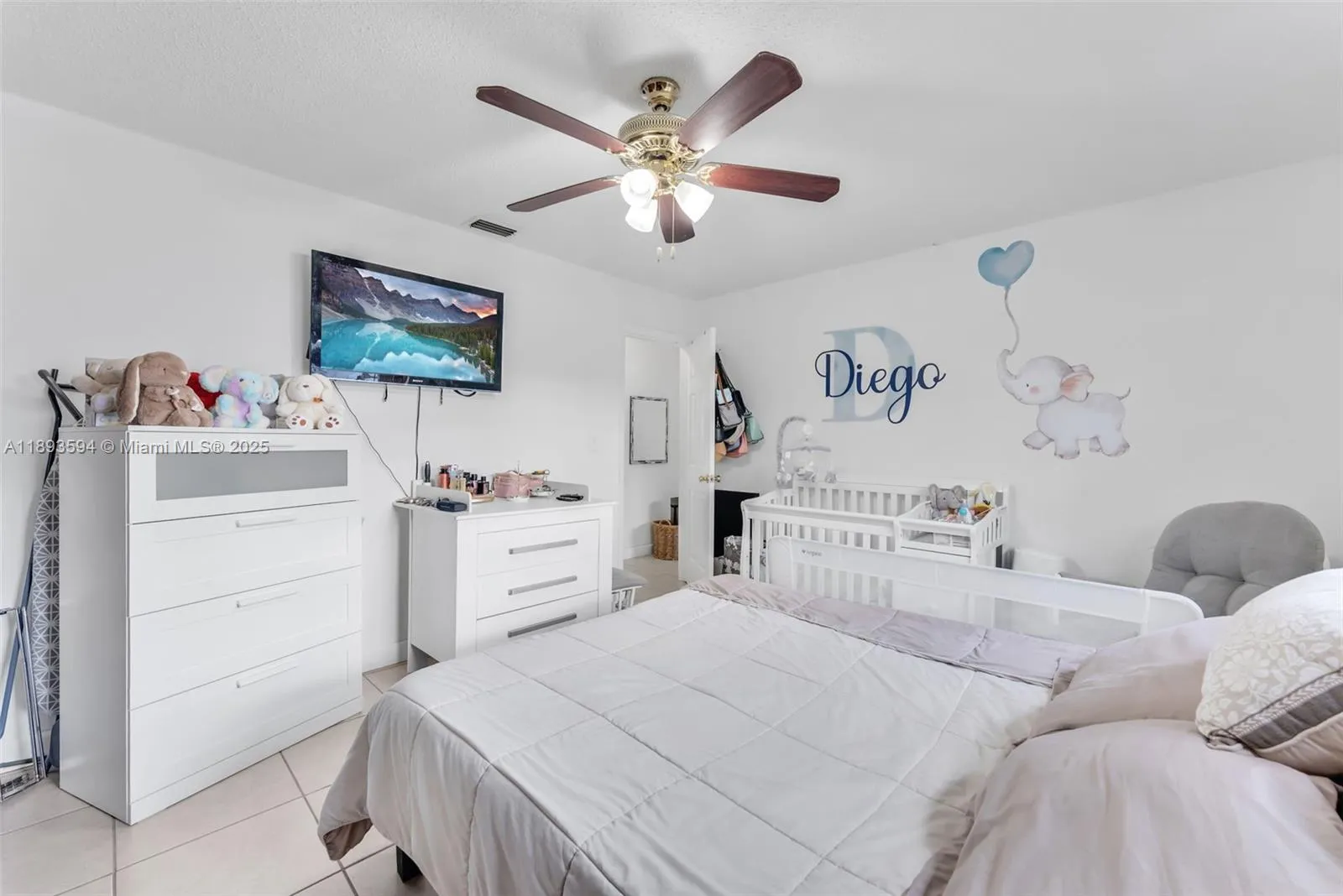 8820 Sw 27th St, Miami, Florida 33165, Miami, Florida 33165, ,Residential Income,For Sale,8820 Sw 27th St, Miami, Florida 33165,A11893594