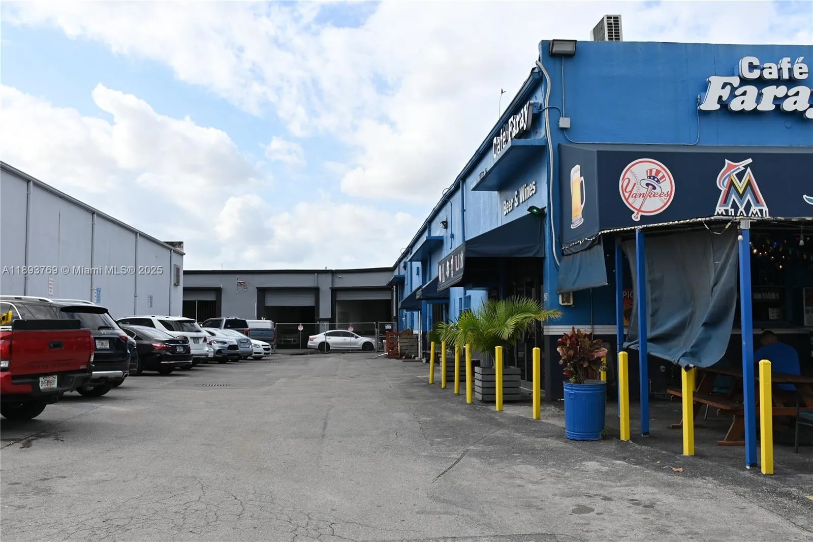 4200 Nw 72nd Ave, Miami, Florida 33166, Miami, Florida 33166, ,Commercial Sale,For Sale,4200 Nw 72nd Ave, Miami, Florida 33166,A11893769