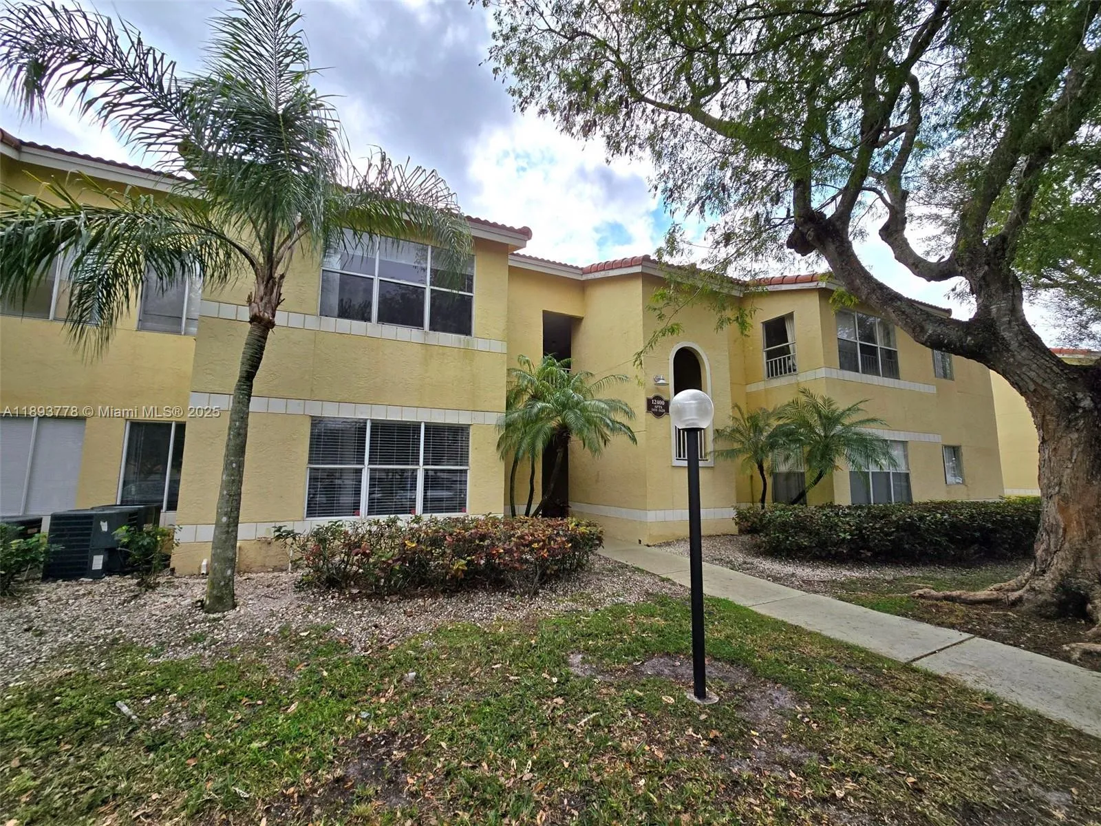 13090 Vista Isles Dr 124, Sunrise, Florida 33325, Sunrise, Florida 33325, 1 Bedroom Bedrooms, ,1 BathroomBathrooms,Residential,For Sale,13090 Vista Isles Dr 124, Sunrise, Florida 33325,A11893778