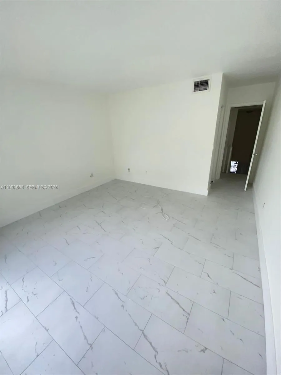 15389 S Dixie Hwy 45 Hwy 45, Palmetto Bay, Florida, Palmetto Bay, Florida 33157, 2 Bedrooms Bedrooms, ,1 BathroomBathrooms,Residential Lease,For Rent,15389 S Dixie Hwy 45 Hwy 45, Palmetto Bay, Florida,A11893853