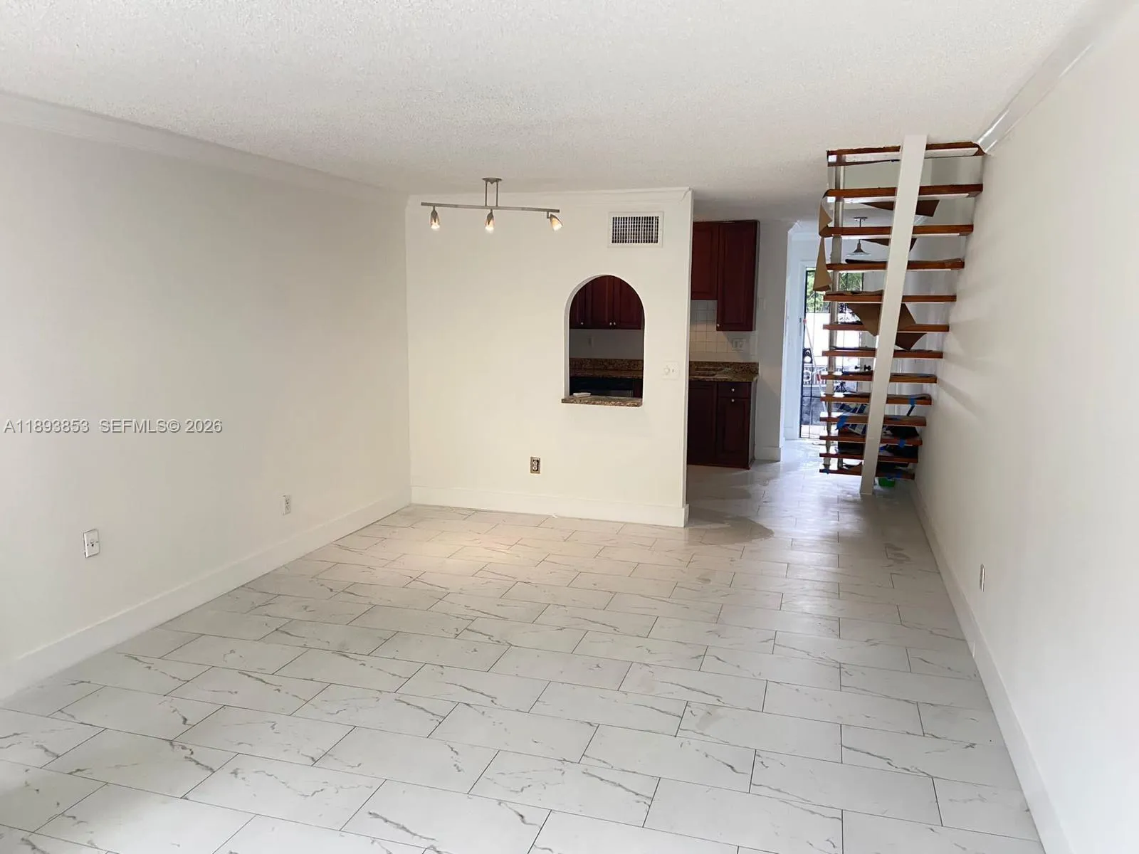 15389 S Dixie Hwy 45 Hwy 45, Palmetto Bay, Florida, Palmetto Bay, Florida 33157, 2 Bedrooms Bedrooms, ,1 BathroomBathrooms,Residential Lease,For Rent,15389 S Dixie Hwy 45 Hwy 45, Palmetto Bay, Florida,A11893853