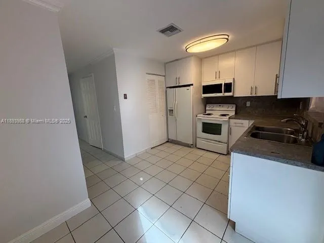 6275 Sw 130th Ave 807, Miami, Florida 33183, Miami, Florida 33183, 3 Bedrooms Bedrooms, ,2 BathroomsBathrooms,Residential Lease,For Rent,6275 Sw 130th Ave 807, Miami, Florida 33183,A11893988