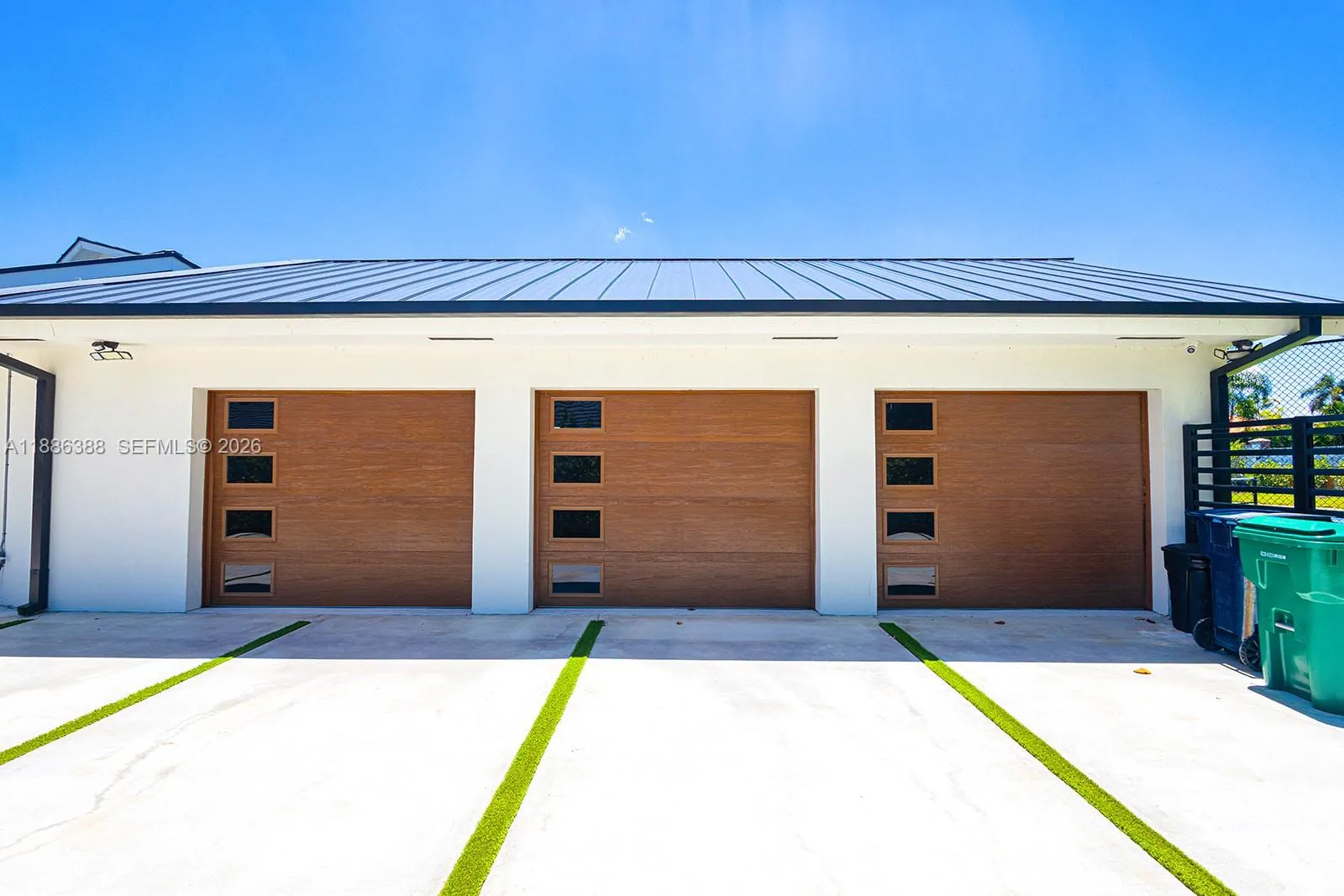 10506 Sw 89 Place, Miami, Florida 33176, Miami, Florida 33176, 6 Bedrooms Bedrooms, ,5 BathroomsBathrooms,Residential,For Sale,10506 Sw 89 Place, Miami, Florida 33176,A11886388