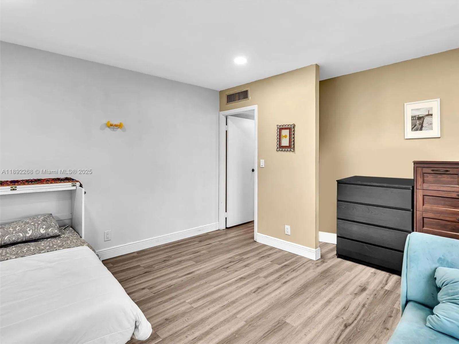 6061 N Falls Cir Dr 407, Lauderhill, Florida 33319, Lauderhill, Florida 33319, 3 Bedrooms Bedrooms, ,2 BathroomsBathrooms,Residential,For Sale,6061 N Falls Cir Dr 407, Lauderhill, Florida 33319,A11892268