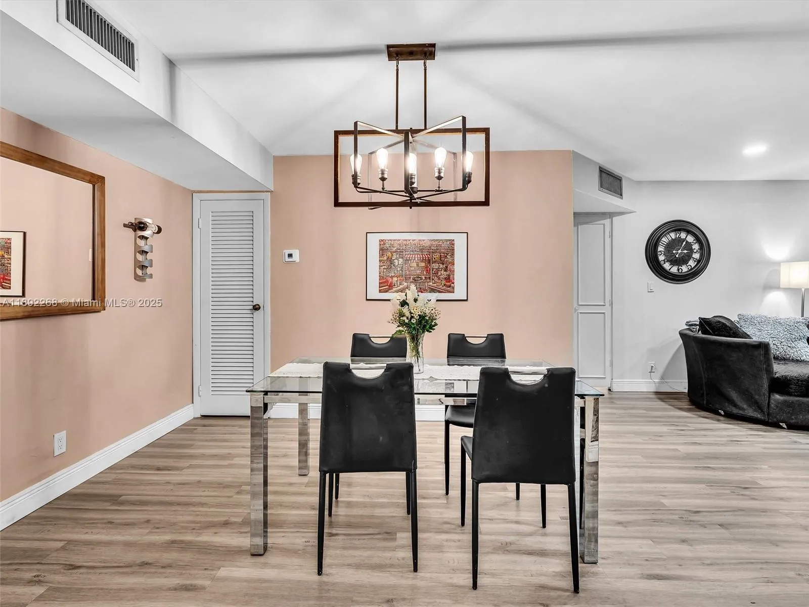 6061 N Falls Cir Dr 407, Lauderhill, Florida 33319, Lauderhill, Florida 33319, 3 Bedrooms Bedrooms, ,2 BathroomsBathrooms,Residential,For Sale,6061 N Falls Cir Dr 407, Lauderhill, Florida 33319,A11892268