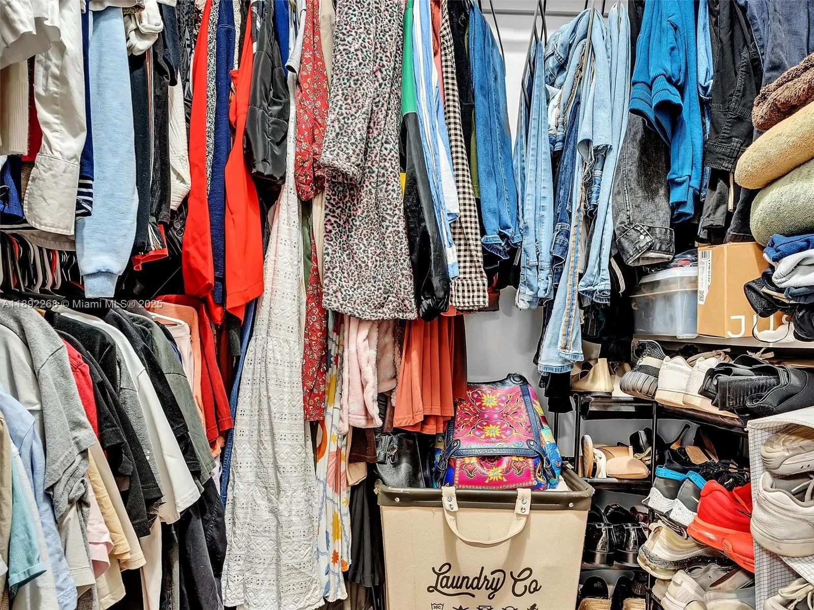 6061 N Falls Cir Dr 407, Lauderhill, Florida 33319, Lauderhill, Florida 33319, 3 Bedrooms Bedrooms, ,2 BathroomsBathrooms,Residential,For Sale,6061 N Falls Cir Dr 407, Lauderhill, Florida 33319,A11892268