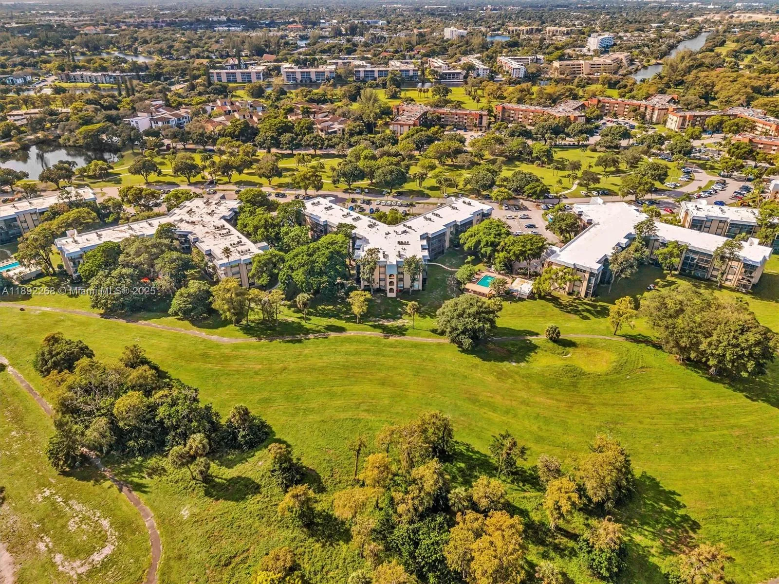 6061 N Falls Cir Dr 407, Lauderhill, Florida 33319, Lauderhill, Florida 33319, 3 Bedrooms Bedrooms, ,2 BathroomsBathrooms,Residential,For Sale,6061 N Falls Cir Dr 407, Lauderhill, Florida 33319,A11892268