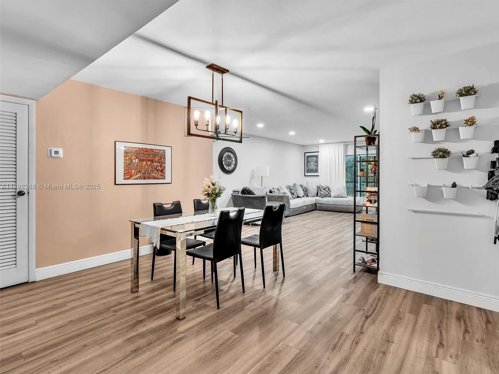 6061 N Falls Cir Dr 407, Lauderhill, Florida 33319, Lauderhill, Florida 33319, 3 Bedrooms Bedrooms, ,2 BathroomsBathrooms,Residential,For Sale,6061 N Falls Cir Dr 407, Lauderhill, Florida 33319,A11892268