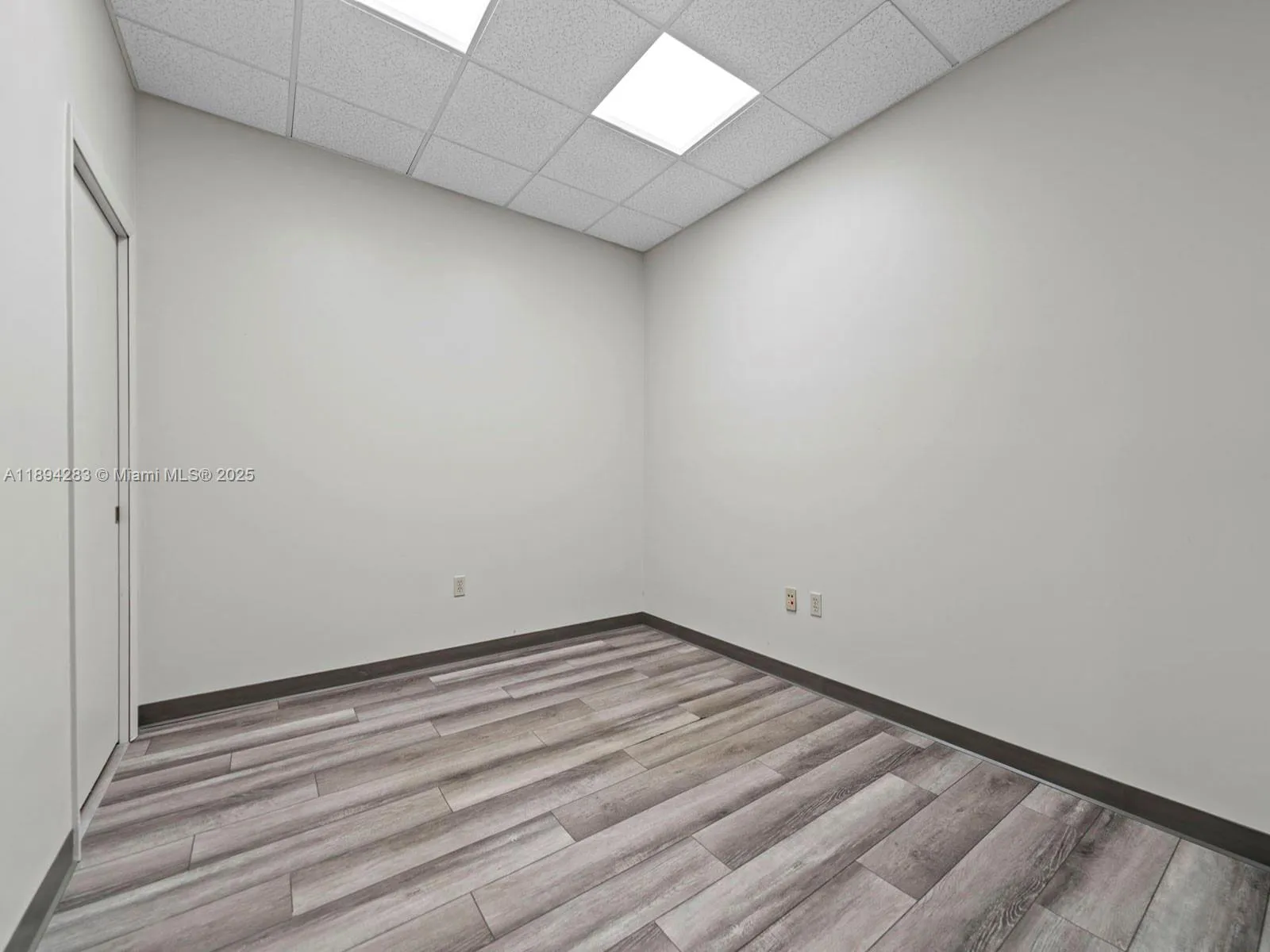 735 Shotgun Rd 735, Sunrise, Florida 33326, Sunrise, Florida 33326, ,Commercial Lease,For Rent,735 Shotgun Rd 735, Sunrise, Florida 33326,A11894283