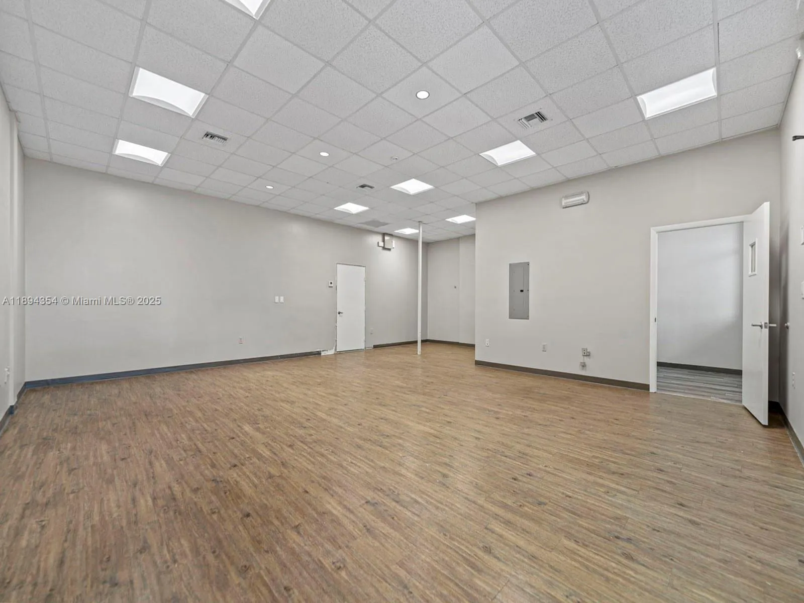 739 Shotgun Rd, Sunrise, Florida 33326, Sunrise, Florida 33326, ,Commercial Lease,For Rent,739 Shotgun Rd, Sunrise, Florida 33326,A11894354