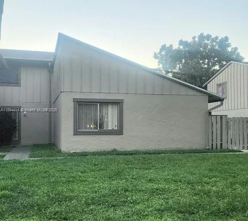 5868 Nw 21st St 45-c, Lauderhill, Florida 33313, Lauderhill, Florida 33313, 2 Bedrooms Bedrooms, ,2 BathroomsBathrooms,Residential,For Sale,5868 Nw 21st St 45-c, Lauderhill, Florida 33313,A11894414