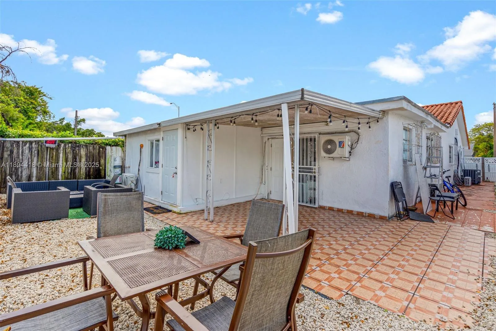 Miami, Florida 33172, ,Residential Income,For Sale,A11894418