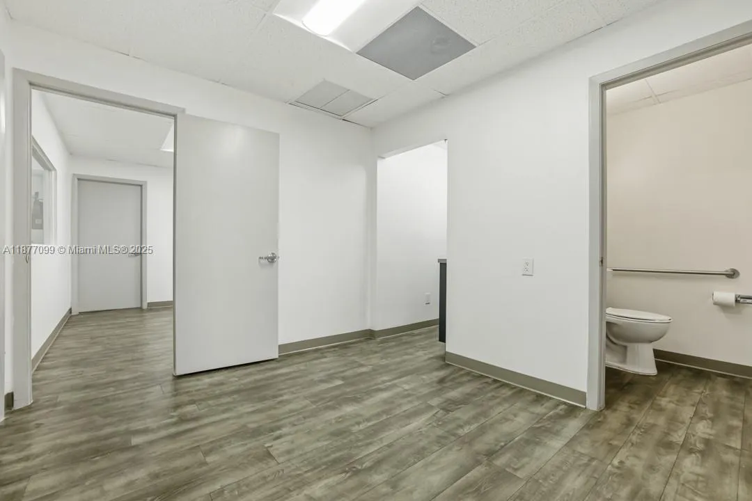 2273 Nw 82nd Ave 7995-7999, Doral, Florida 33122, Doral, Florida 33122, ,Commercial Lease,For Rent,2273 Nw 82nd Ave 7995-7999, Doral, Florida 33122,A11877099