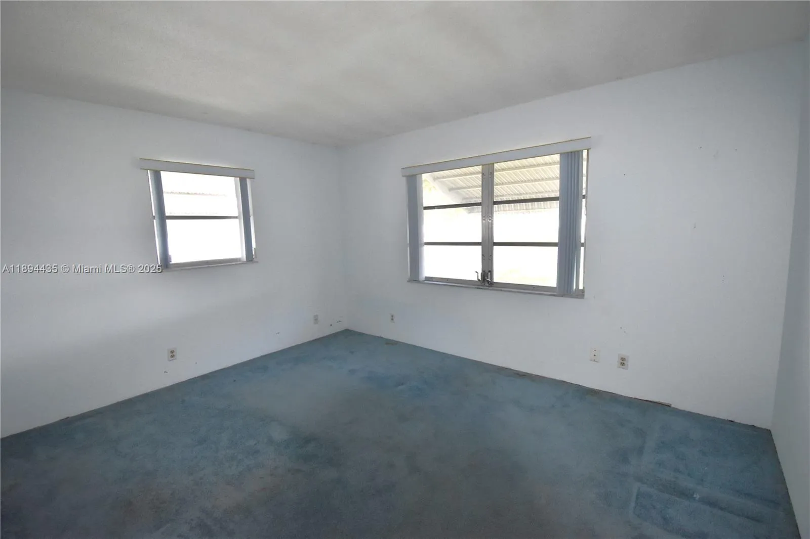 1301 Campaneli Dr, Plantation, Florida 33322, Plantation, Florida 33322, 2 Bedrooms Bedrooms, ,2 BathroomsBathrooms,Residential,For Sale,1301 Campaneli Dr, Plantation, Florida 33322,A11894435