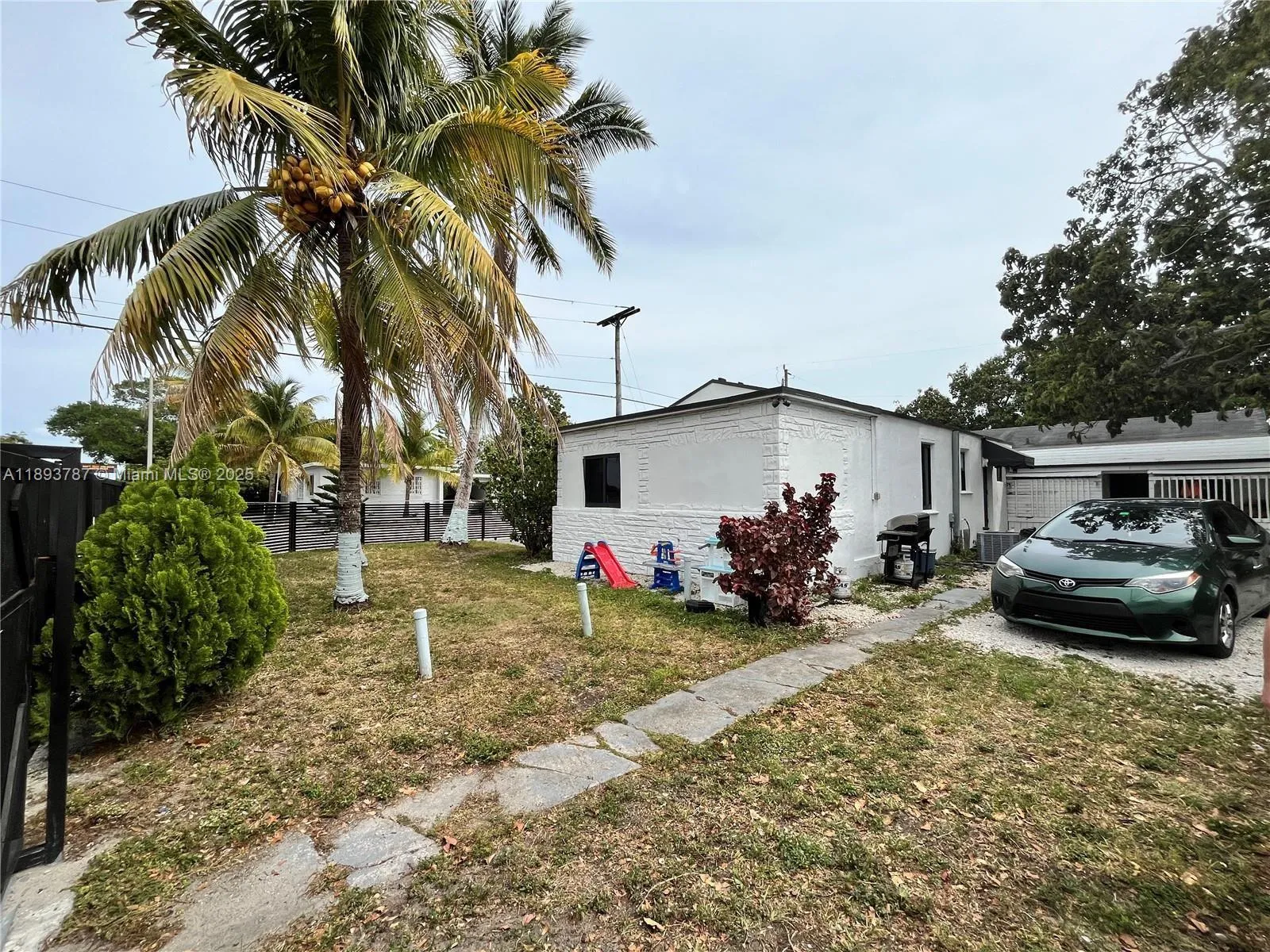 1102 Nw 103rd Street, Miami, Florida 33150, Miami, Florida 33150, ,Residential Income,For Sale,1102 Nw 103rd Street, Miami, Florida 33150,A11893787
