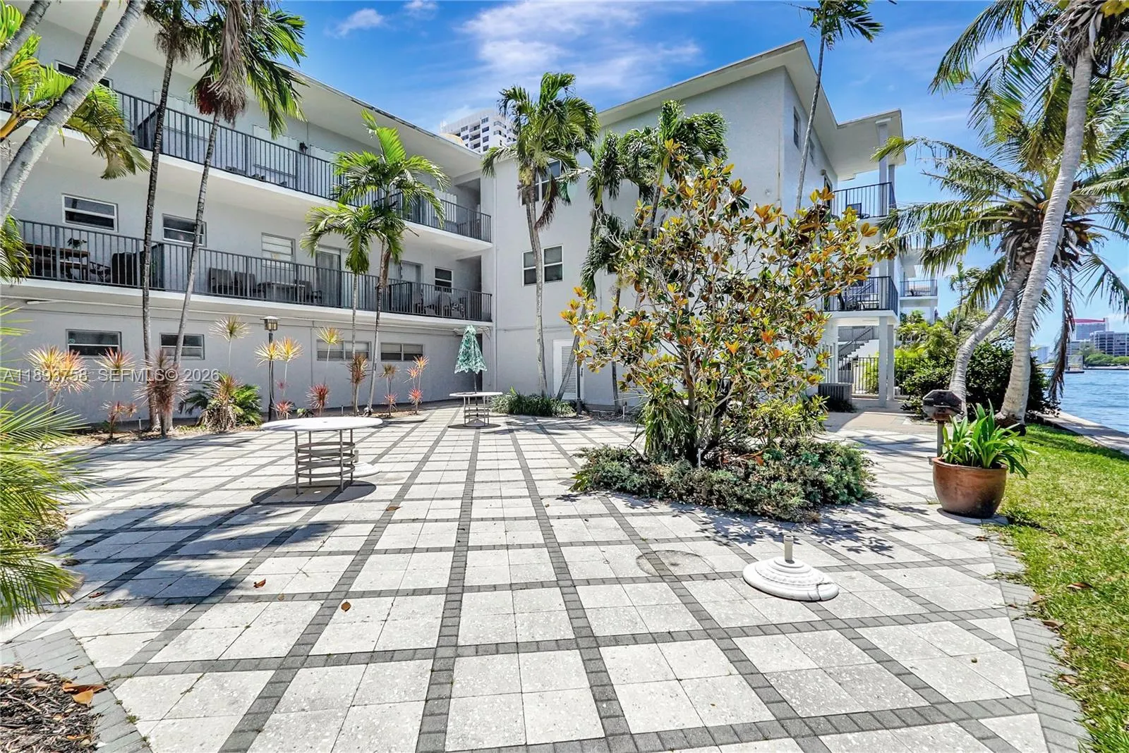 2200 S Ocean Dr N116, Hollywood, Florida 33019, Hollywood, Florida 33019, 1 Bedroom Bedrooms, ,1 BathroomBathrooms,Residential Lease,For Rent,2200 S Ocean Dr N116, Hollywood, Florida 33019,A11893758