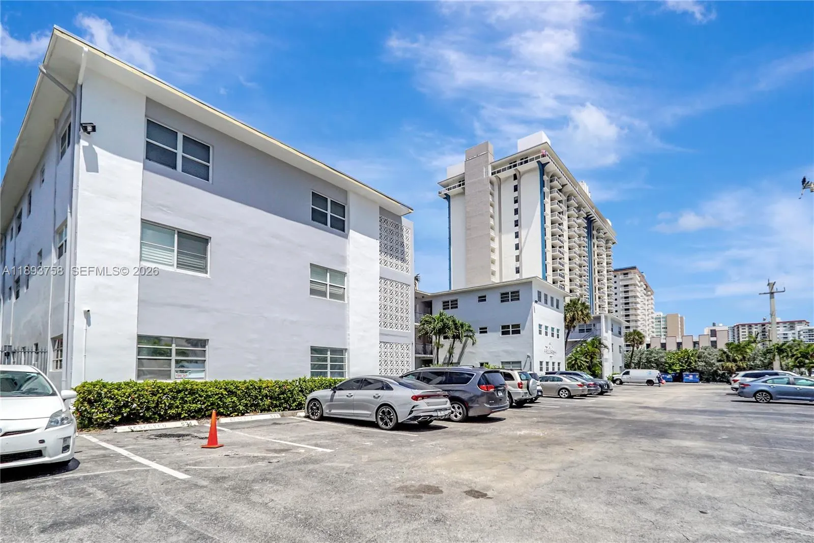 2200 S Ocean Dr N116, Hollywood, Florida 33019, Hollywood, Florida 33019, 1 Bedroom Bedrooms, ,1 BathroomBathrooms,Residential Lease,For Rent,2200 S Ocean Dr N116, Hollywood, Florida 33019,A11893758