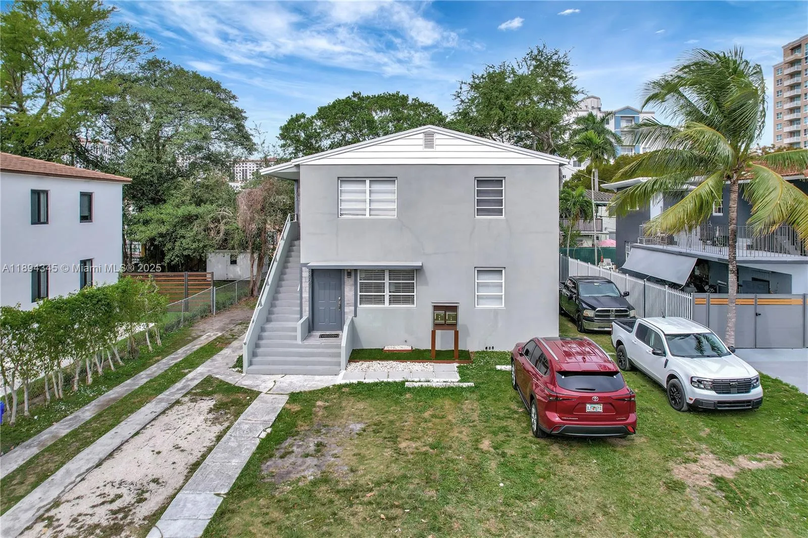 3721 Sw 27th Ter, Miami, Florida 33134, Miami, Florida 33134, ,Residential Income,For Sale,3721 Sw 27th Ter, Miami, Florida 33134,A11894345
