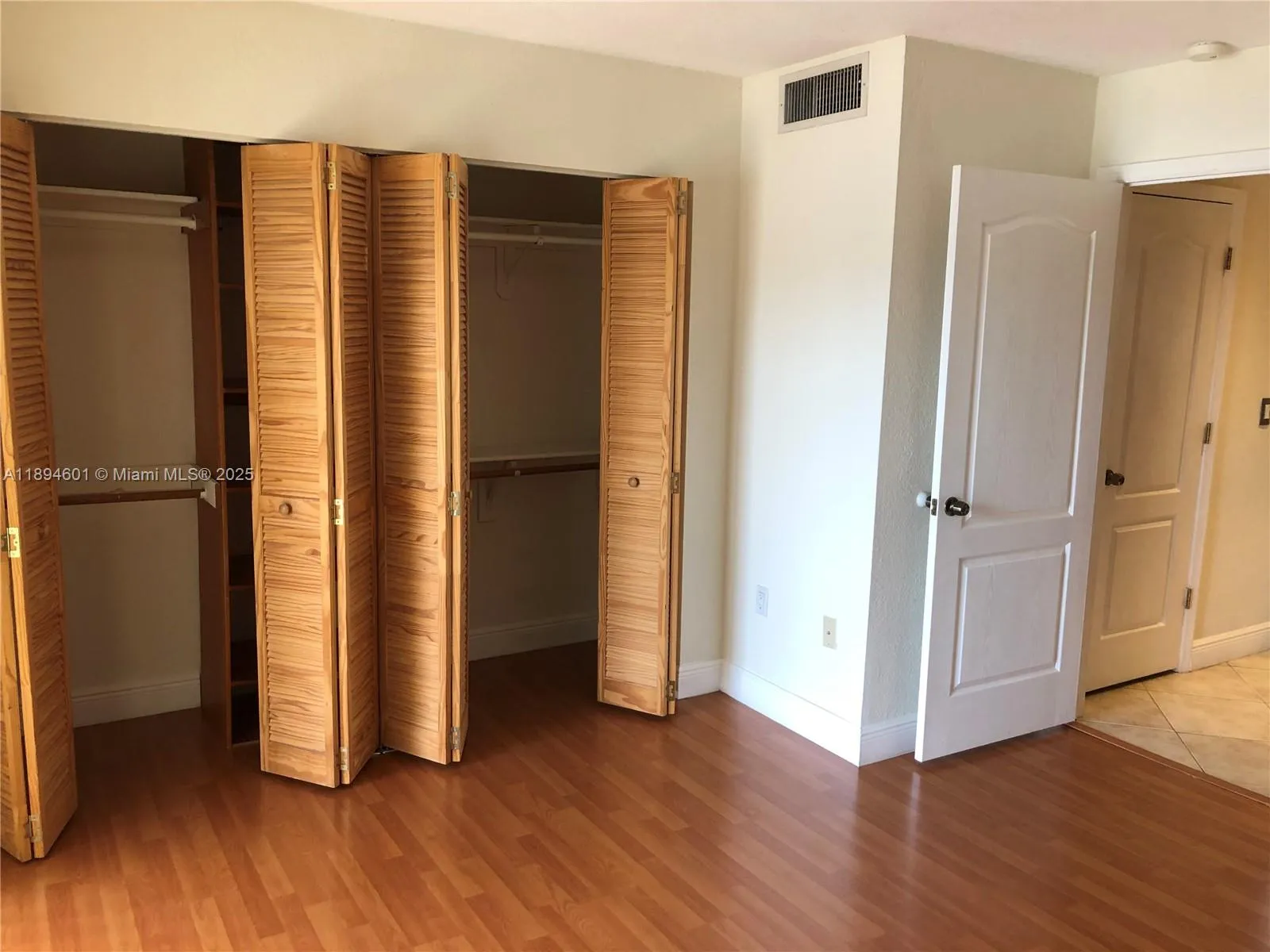 10824 N Kendall Dr S-26, Miami, Florida 33176, Miami, Florida 33176, 1 Bedroom Bedrooms, ,1 BathroomBathrooms,Residential Lease,For Rent,10824 N Kendall Dr S-26, Miami, Florida 33176,A11894601