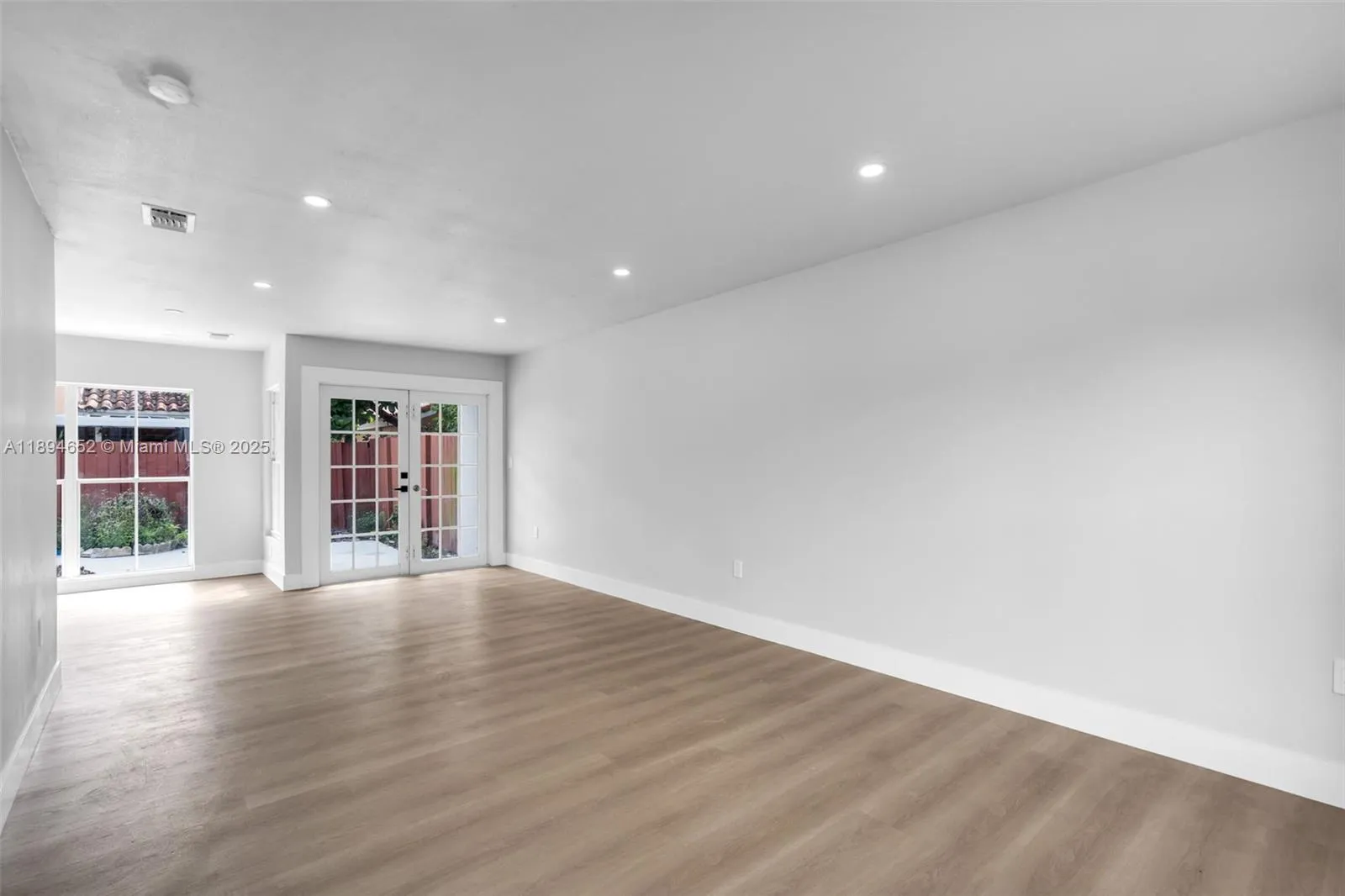 191 Nw 85th Pl, Miami, Florida 33126, Miami, Florida 33126, 3 Bedrooms Bedrooms, ,2 BathroomsBathrooms,Residential,For Sale,191 Nw 85th Pl, Miami, Florida 33126,A11894652
