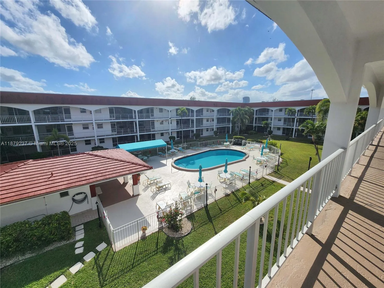 580 Egret Dr 322, Hallandale Beach, Florida 33009, Hallandale Beach, Florida 33009, 2 Bedrooms Bedrooms, ,2 BathroomsBathrooms,Residential,For Sale,580 Egret Dr 322, Hallandale Beach, Florida 33009,A11879237