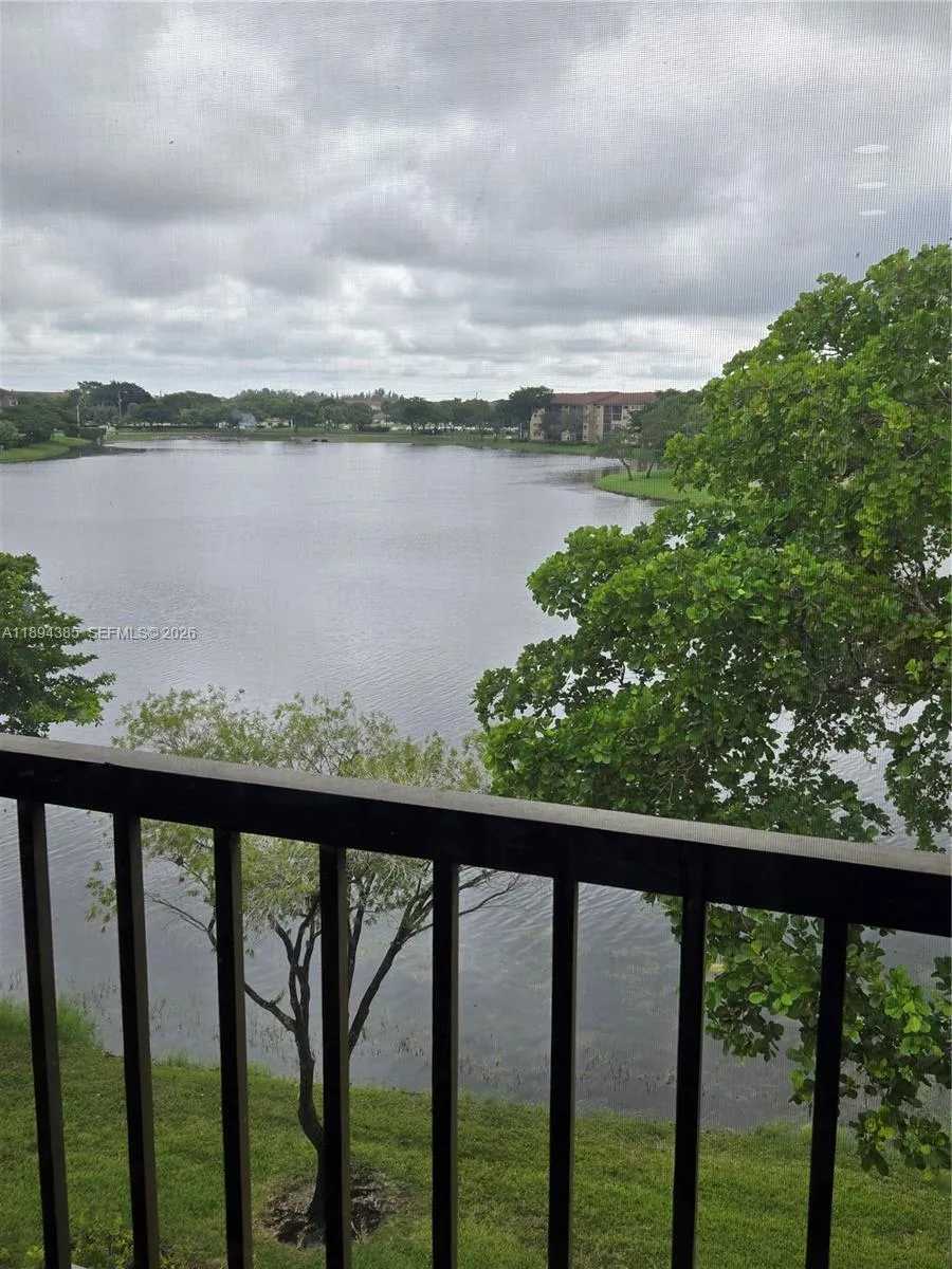 1001 Sw 141st Ave 412k, Pembroke Pines, Florida 33, Pembroke Pines, Florida 33027, 2 Bedrooms Bedrooms, ,2 BathroomsBathrooms,Residential,For Sale,1001 Sw 141st Ave 412k, Pembroke Pines, Florida 33,A11894385