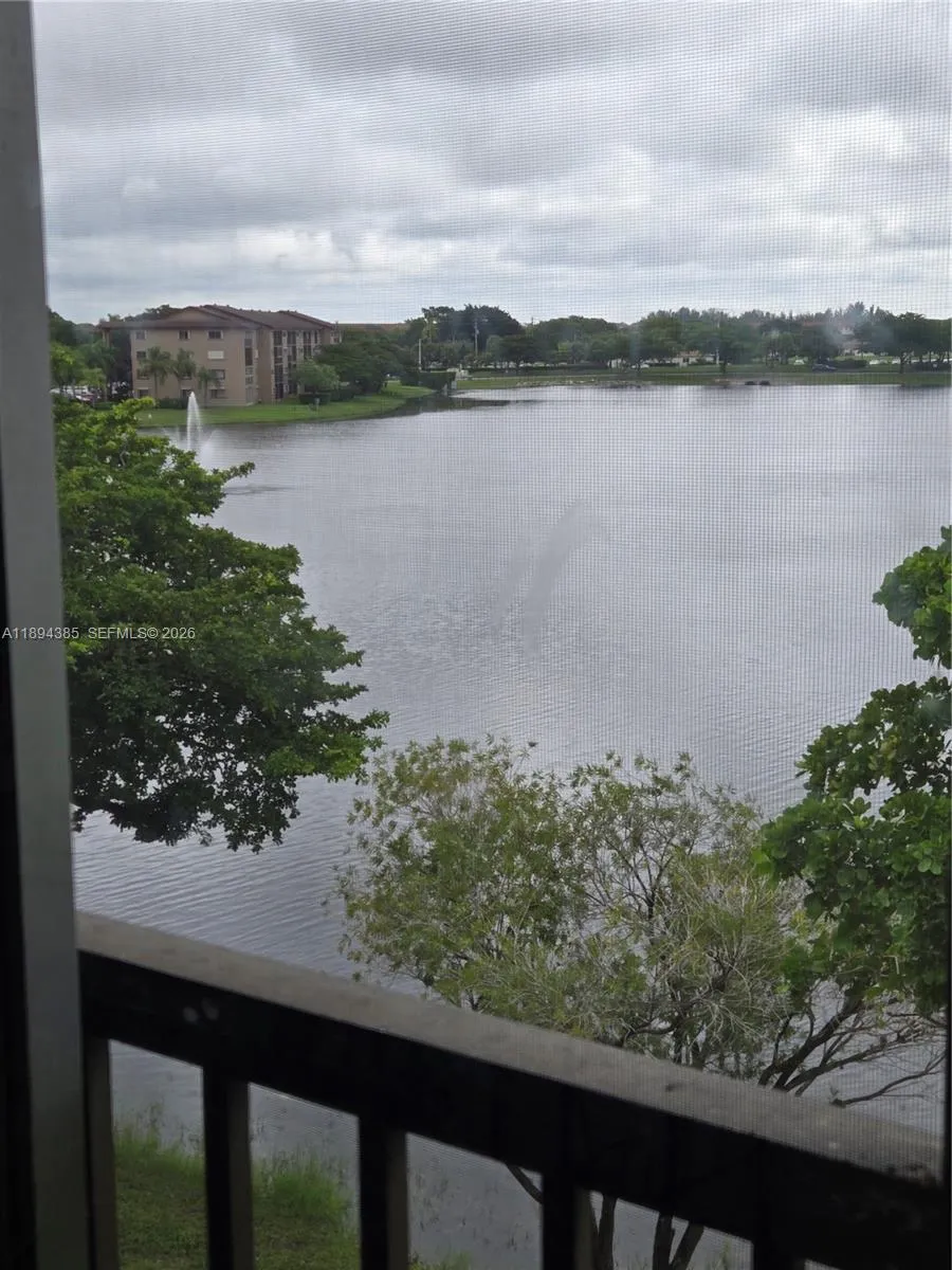 1001 Sw 141st Ave 412k, Pembroke Pines, Florida 33, Pembroke Pines, Florida 33027, 2 Bedrooms Bedrooms, ,2 BathroomsBathrooms,Residential,For Sale,1001 Sw 141st Ave 412k, Pembroke Pines, Florida 33,A11894385