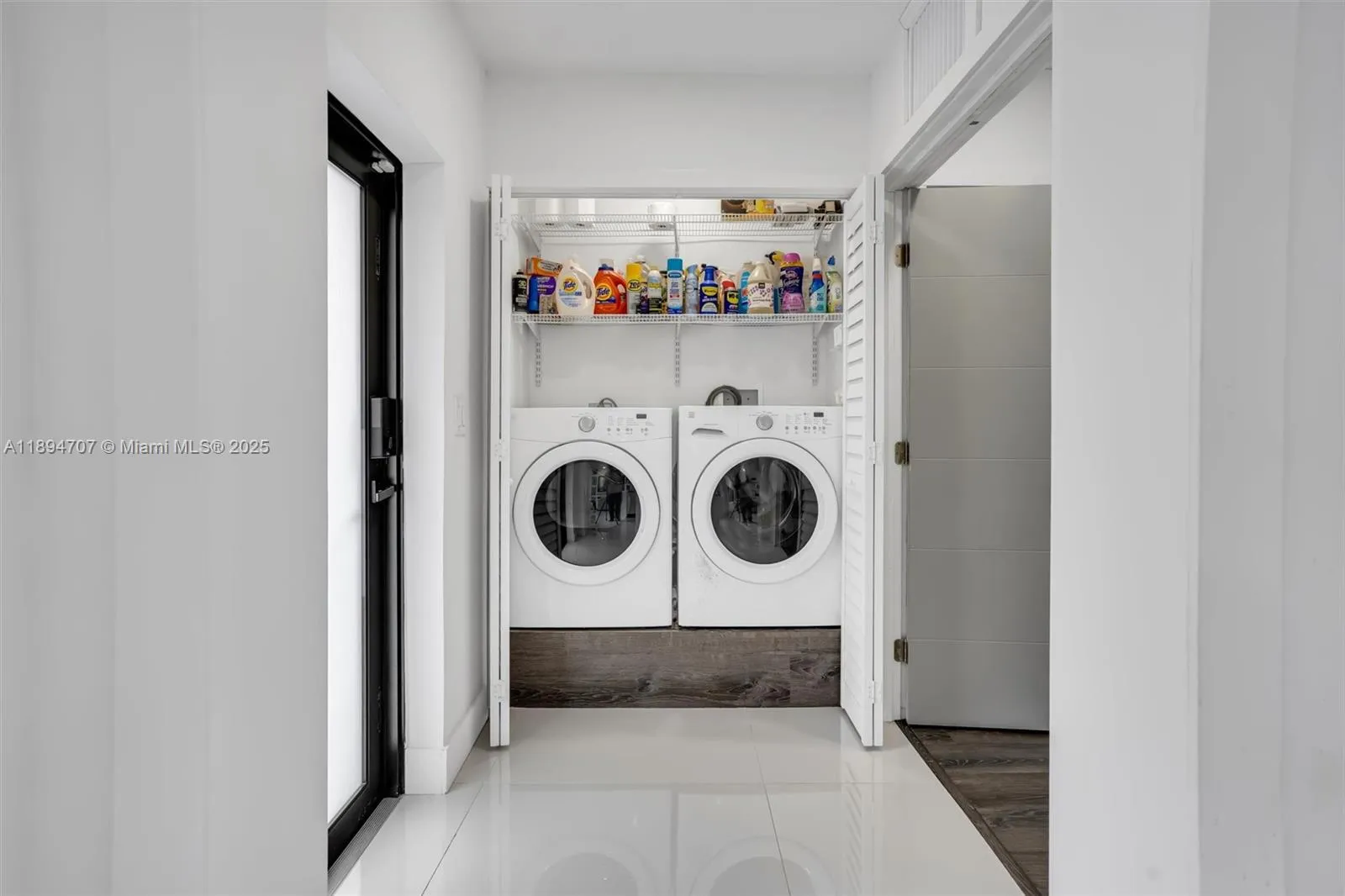 2484 Sw 25 St, Miami, Florida 33133, Miami, Florida 33133, ,Residential Income,For Sale,2484 Sw 25 St, Miami, Florida 33133,A11894707