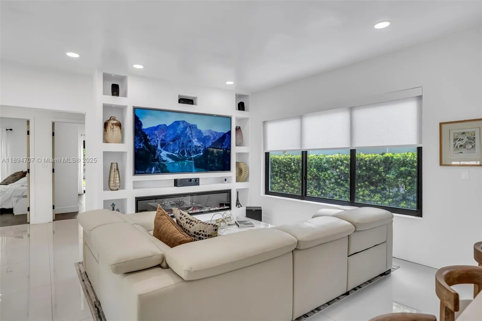 2484 Sw 25 St, Miami, Florida 33133, Miami, Florida 33133, ,Residential Income,For Sale,2484 Sw 25 St, Miami, Florida 33133,A11894707