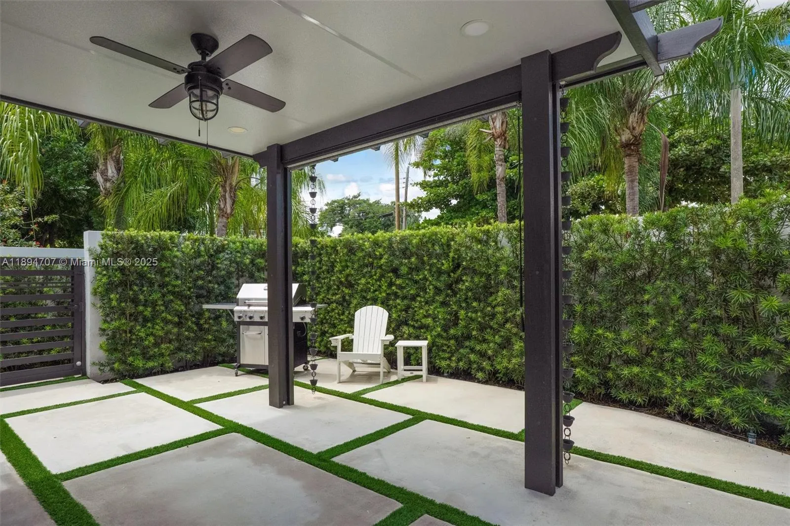 2484 Sw 25 St, Miami, Florida 33133, Miami, Florida 33133, ,Residential Income,For Sale,2484 Sw 25 St, Miami, Florida 33133,A11894707