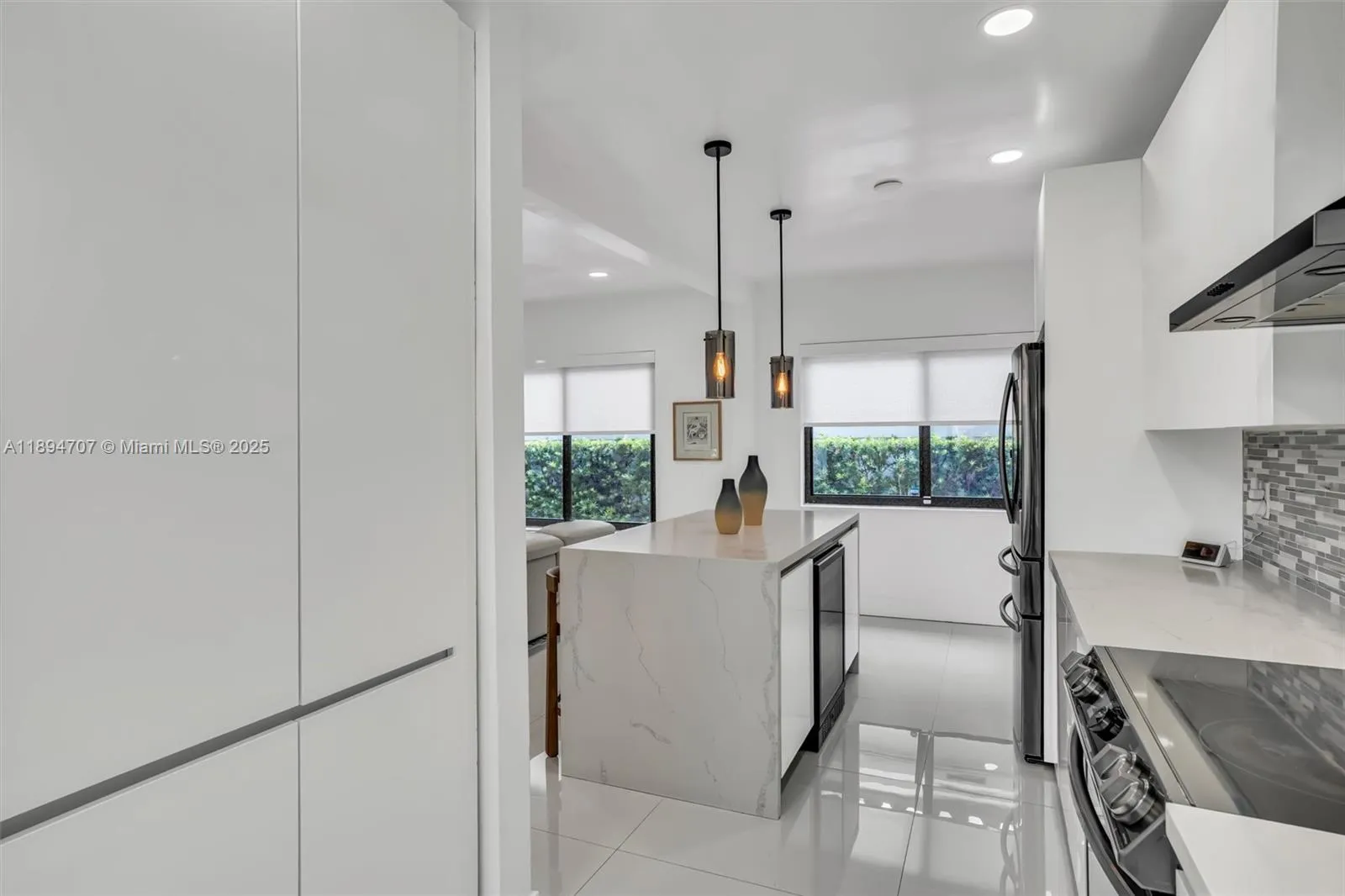 2484 Sw 25 St, Miami, Florida 33133, Miami, Florida 33133, ,Residential Income,For Sale,2484 Sw 25 St, Miami, Florida 33133,A11894707