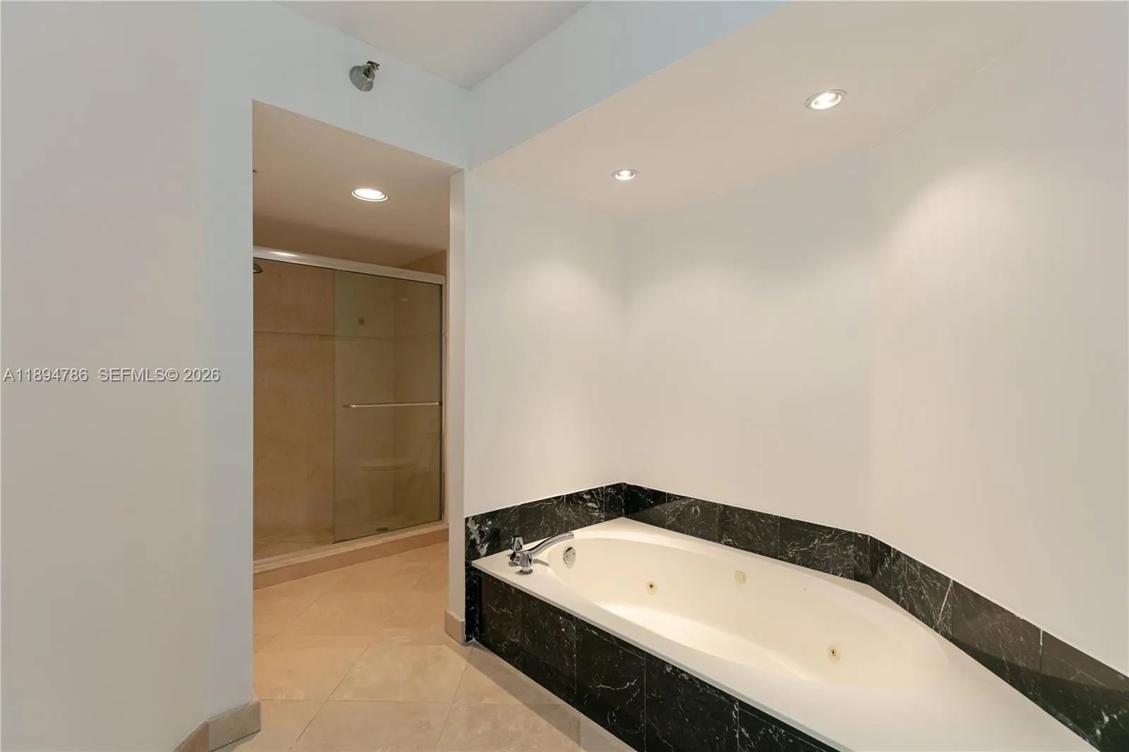 3400 Ne 192nd St Lph5, Aventura, Florida 33180, Aventura, Florida 33180, 2 Bedrooms Bedrooms, ,2 BathroomsBathrooms,Residential,For Sale,3400 Ne 192nd St Lph5, Aventura, Florida 33180,A11894786