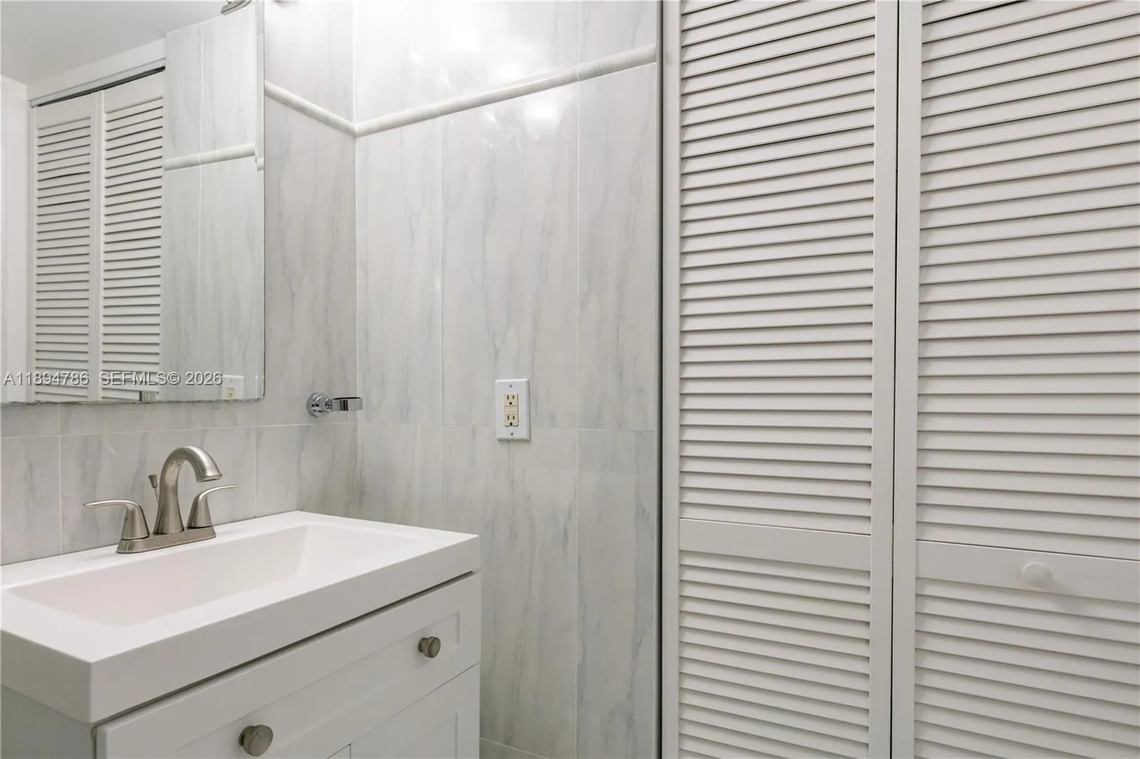3400 Ne 192nd St Lph5, Aventura, Florida 33180, Aventura, Florida 33180, 2 Bedrooms Bedrooms, ,2 BathroomsBathrooms,Residential,For Sale,3400 Ne 192nd St Lph5, Aventura, Florida 33180,A11894786
