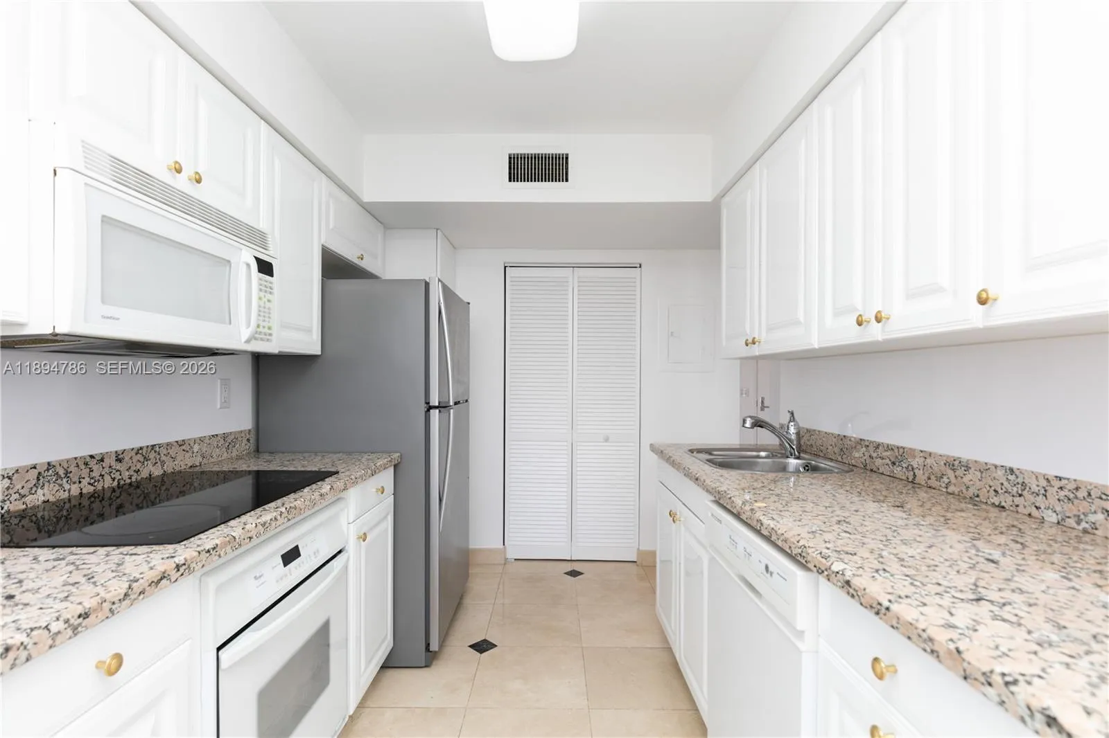3400 Ne 192nd St Lph5, Aventura, Florida 33180, Aventura, Florida 33180, 2 Bedrooms Bedrooms, ,2 BathroomsBathrooms,Residential,For Sale,3400 Ne 192nd St Lph5, Aventura, Florida 33180,A11894786