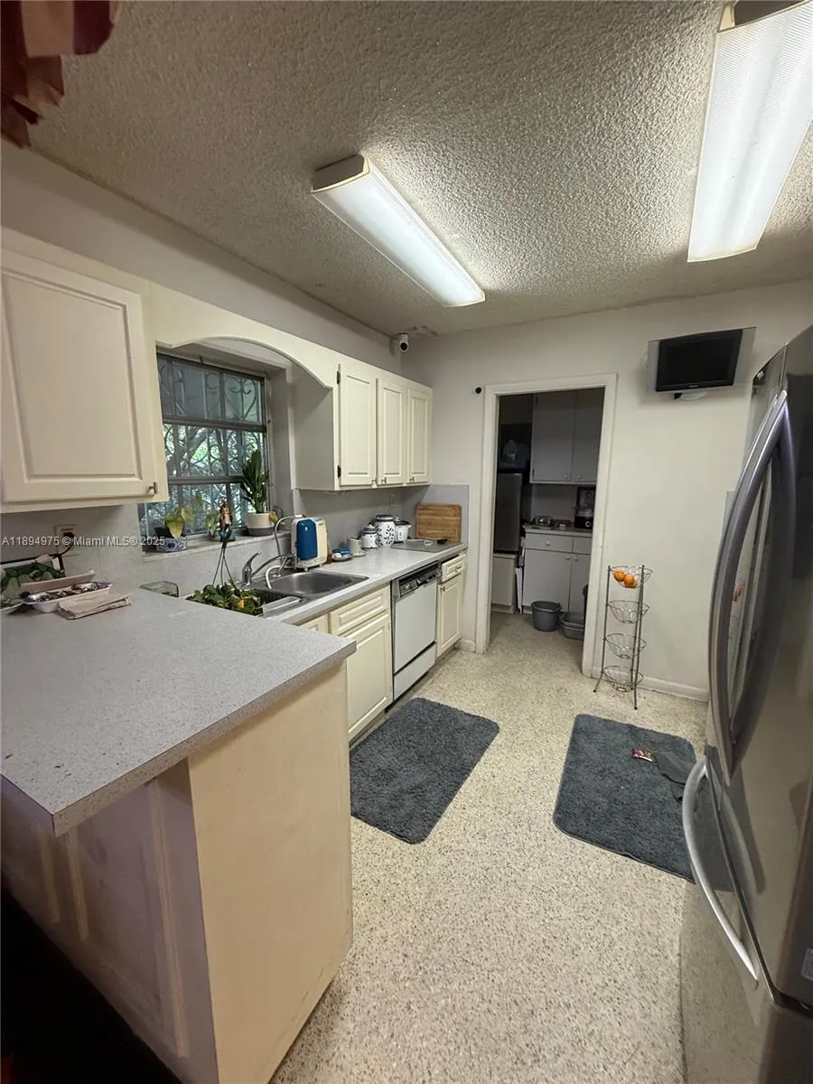 6235 Sw 24th St, Miami, Florida 33147, Miami, Florida 33147, 3 Bedrooms Bedrooms, ,2 BathroomsBathrooms,Residential,For Sale,6235 Sw 24th St, Miami, Florida 33147,A11894975
