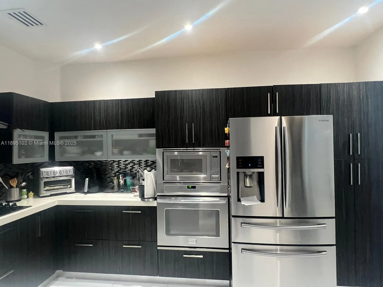 11281 Nw 84th St, Doral, Florida 33178, Doral, Florida 33178, 3 Bedrooms Bedrooms, ,2 BathroomsBathrooms,Residential,For Sale,11281 Nw 84th St, Doral, Florida 33178,A11895102