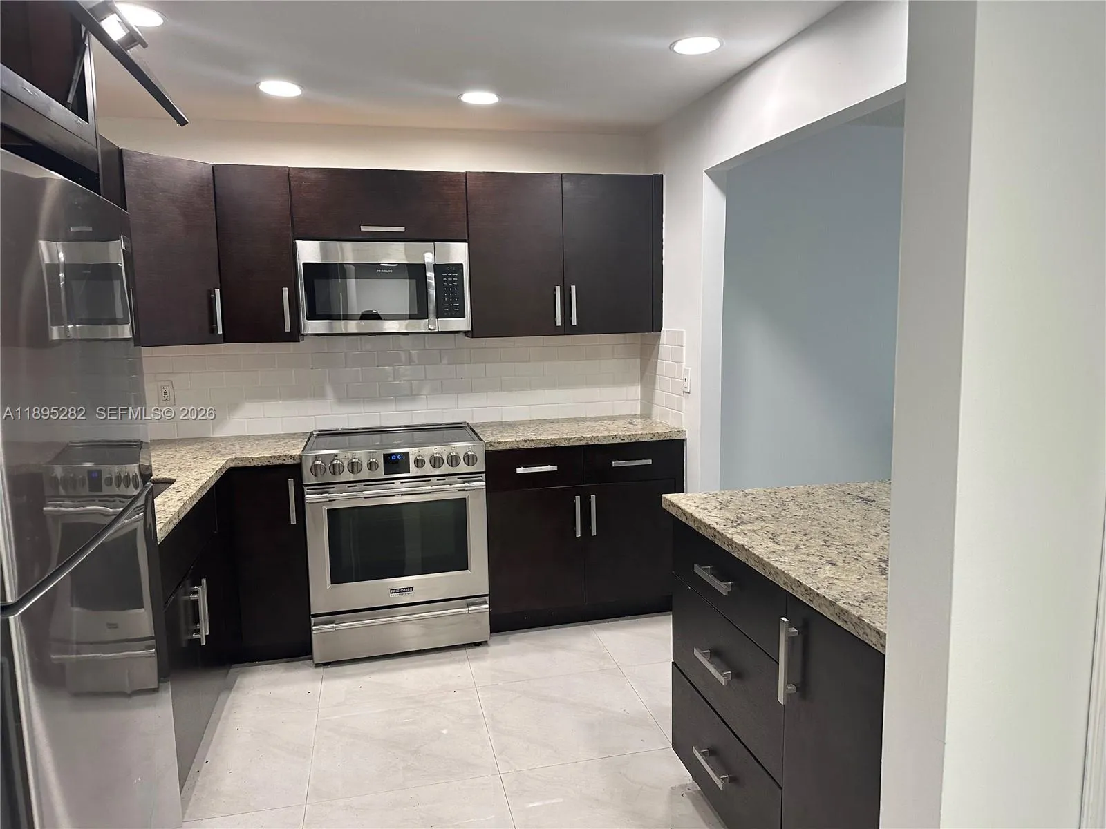 7051 Environ Blvd 431, Lauderhill, Florida 33319, Lauderhill, Florida 33319, 1 Bedroom Bedrooms, ,1 BathroomBathrooms,Residential Lease,For Rent,7051 Environ Blvd 431, Lauderhill, Florida 33319,A11895282